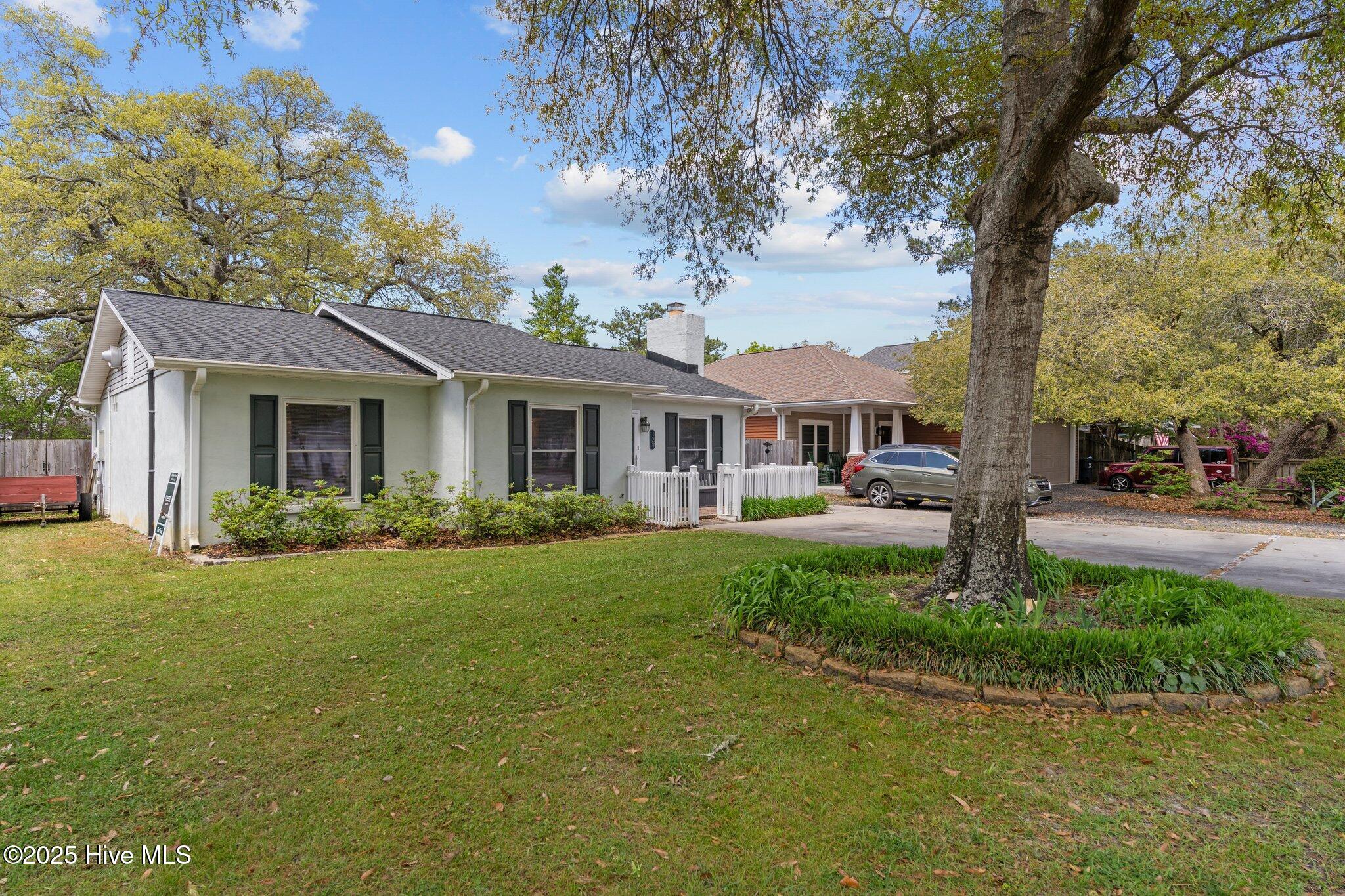 137 NW 3rd Street