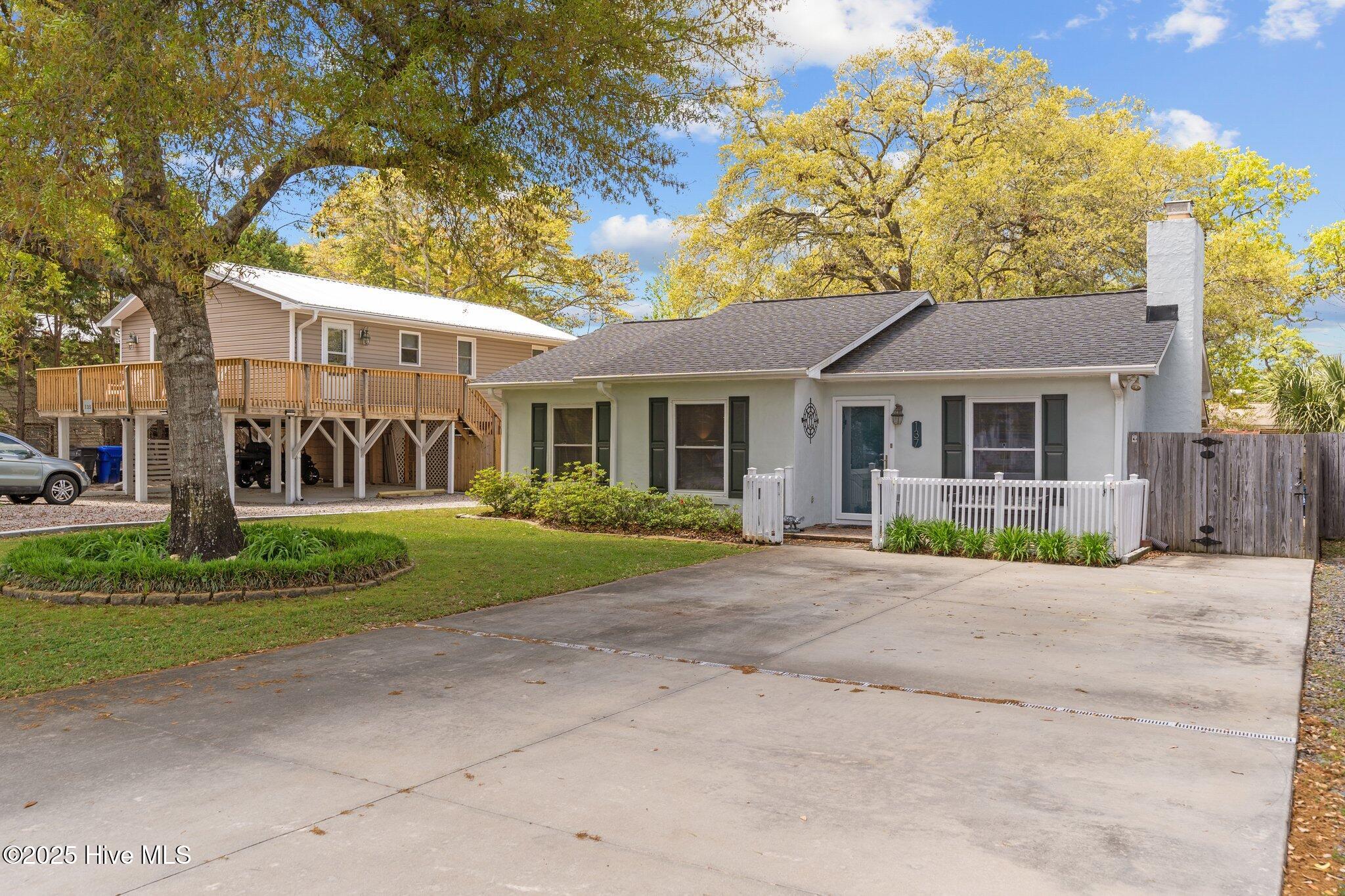 137 NW 3rd Street