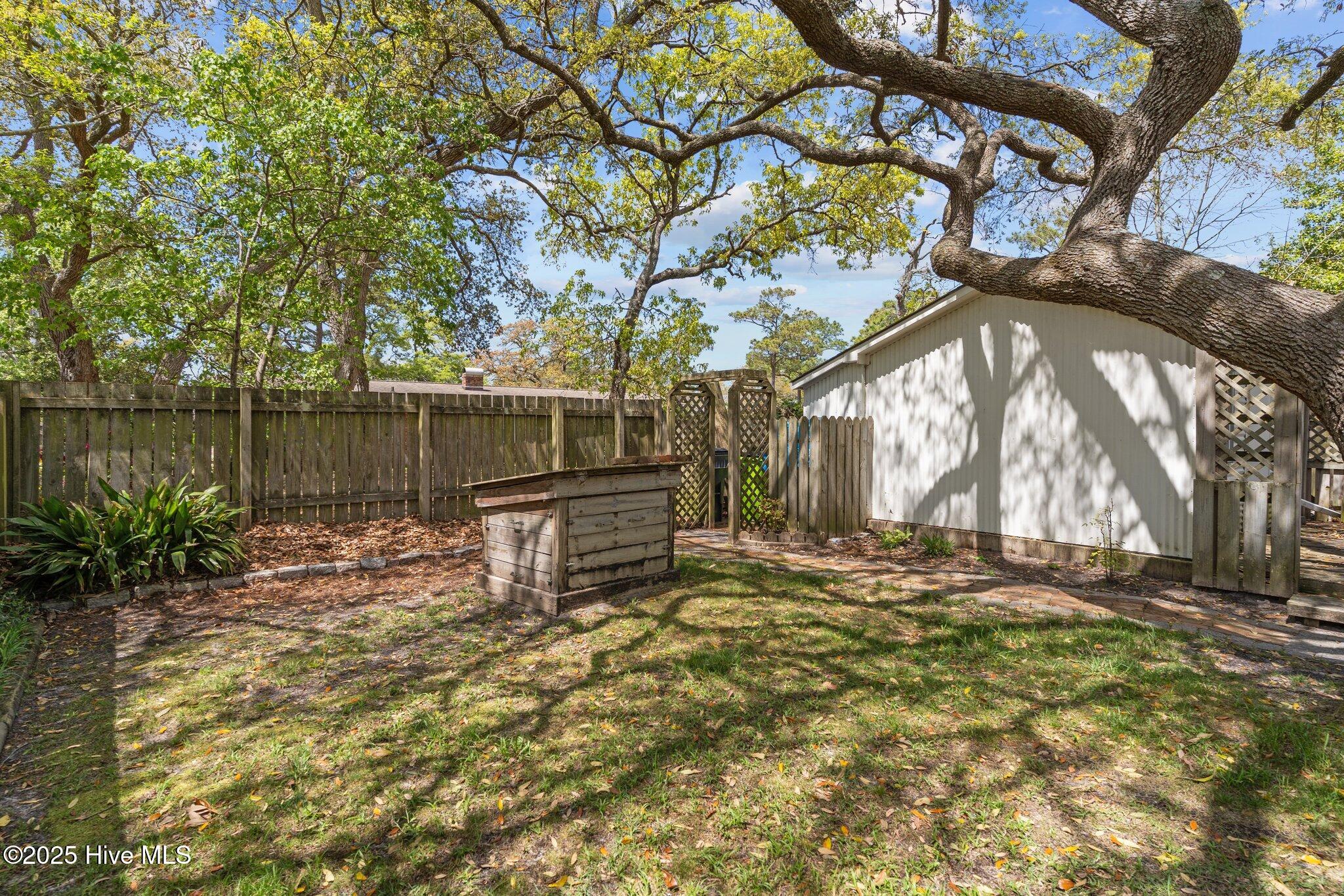 137 NW 3rd Street