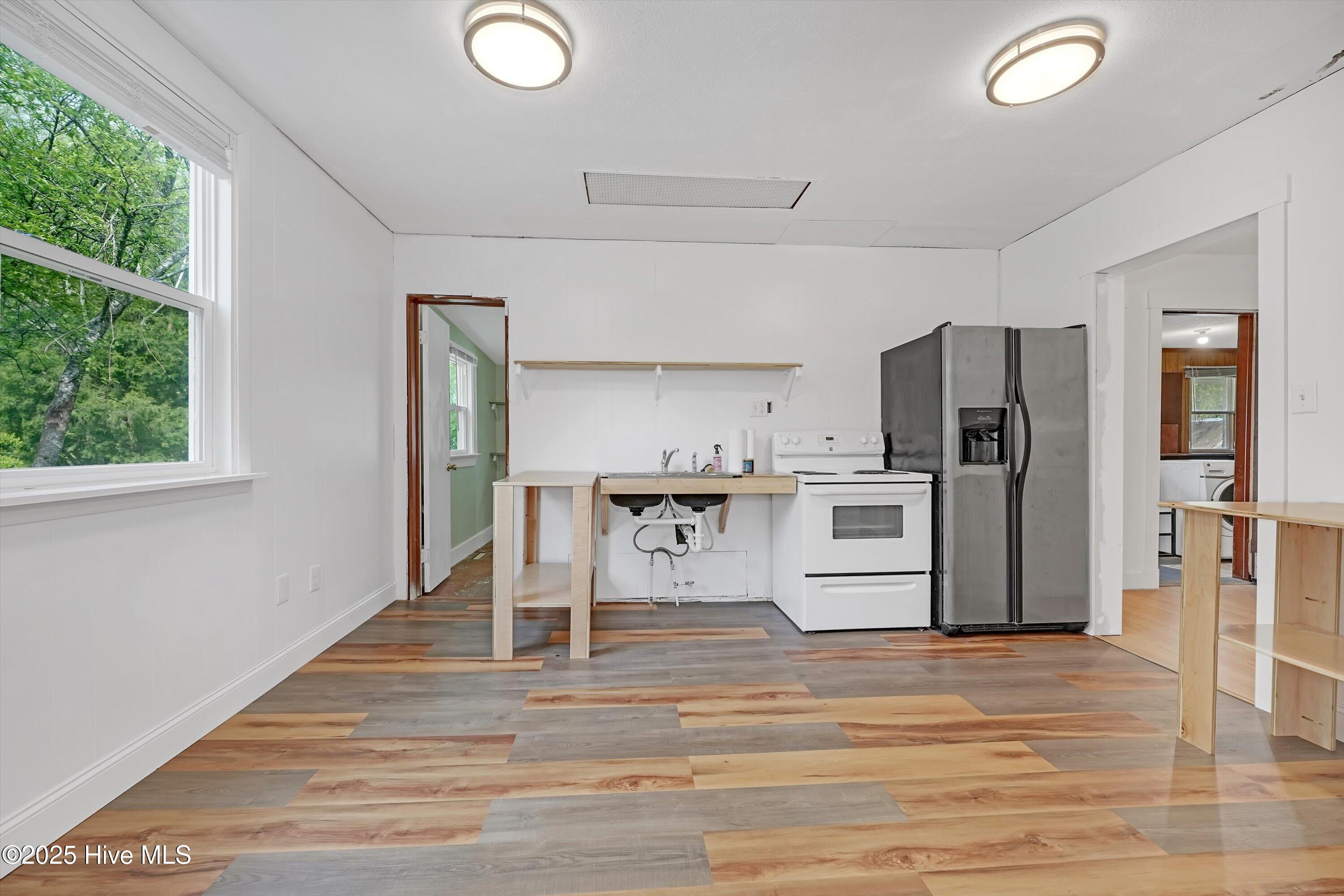 4121 Castle Hayne Road