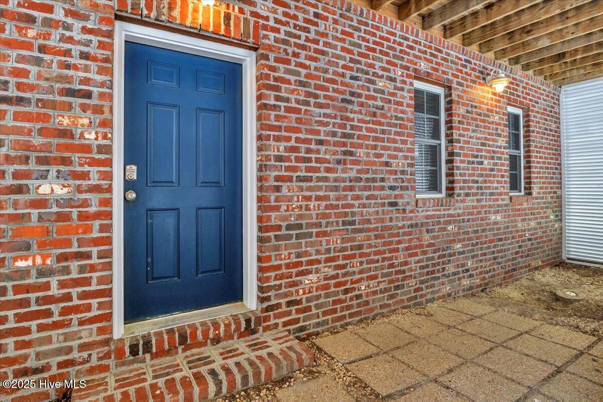 10248 Mariners Cove Court