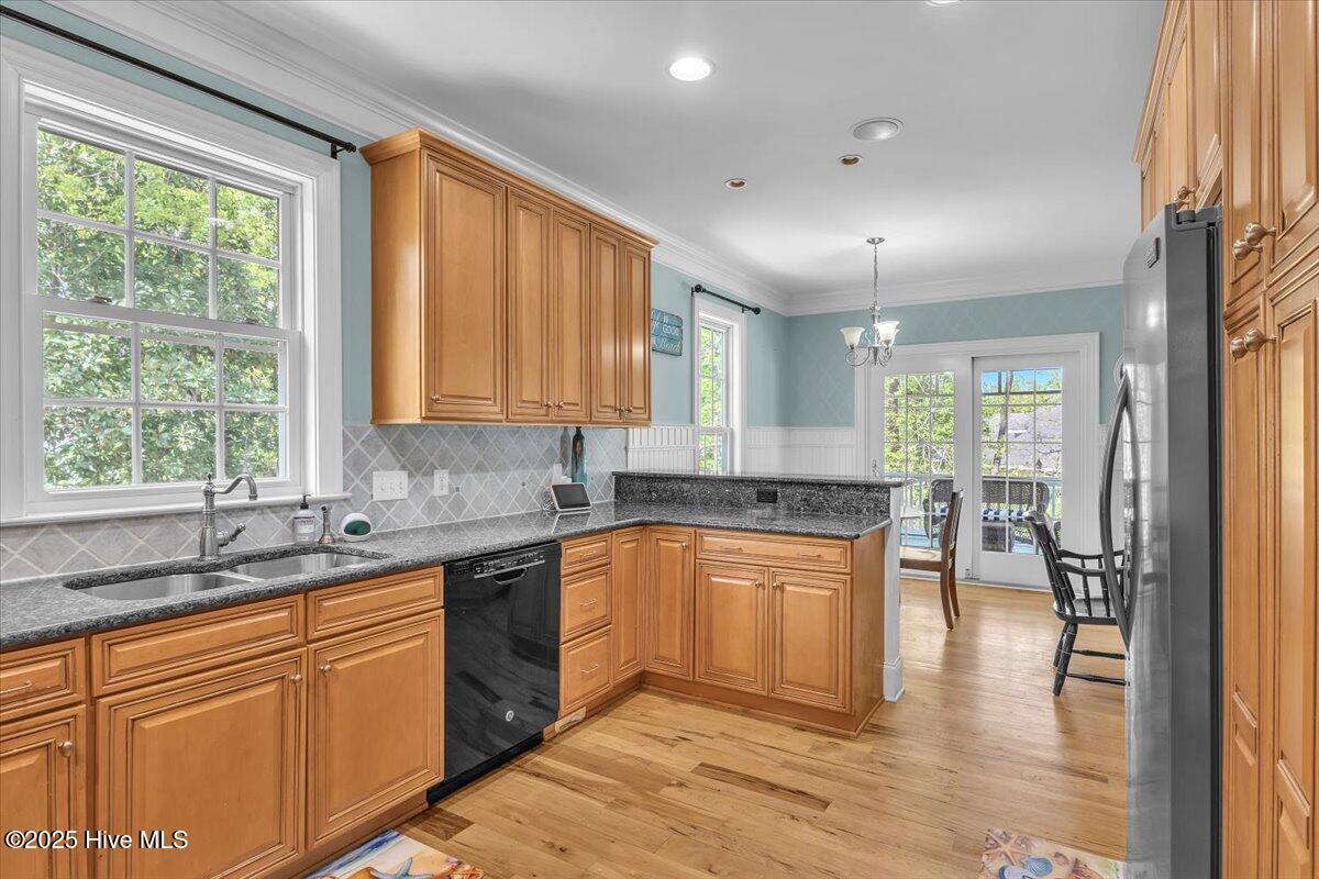 10248 Mariners Cove Court