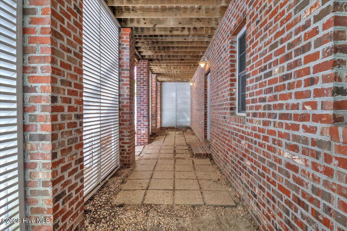 10248 Mariners Cove Court