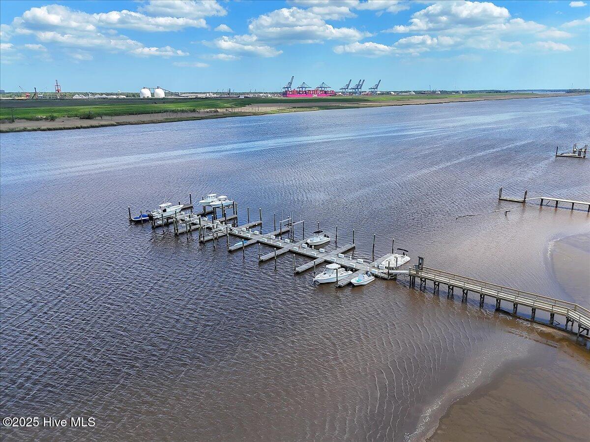 10248 Mariners Cove Court