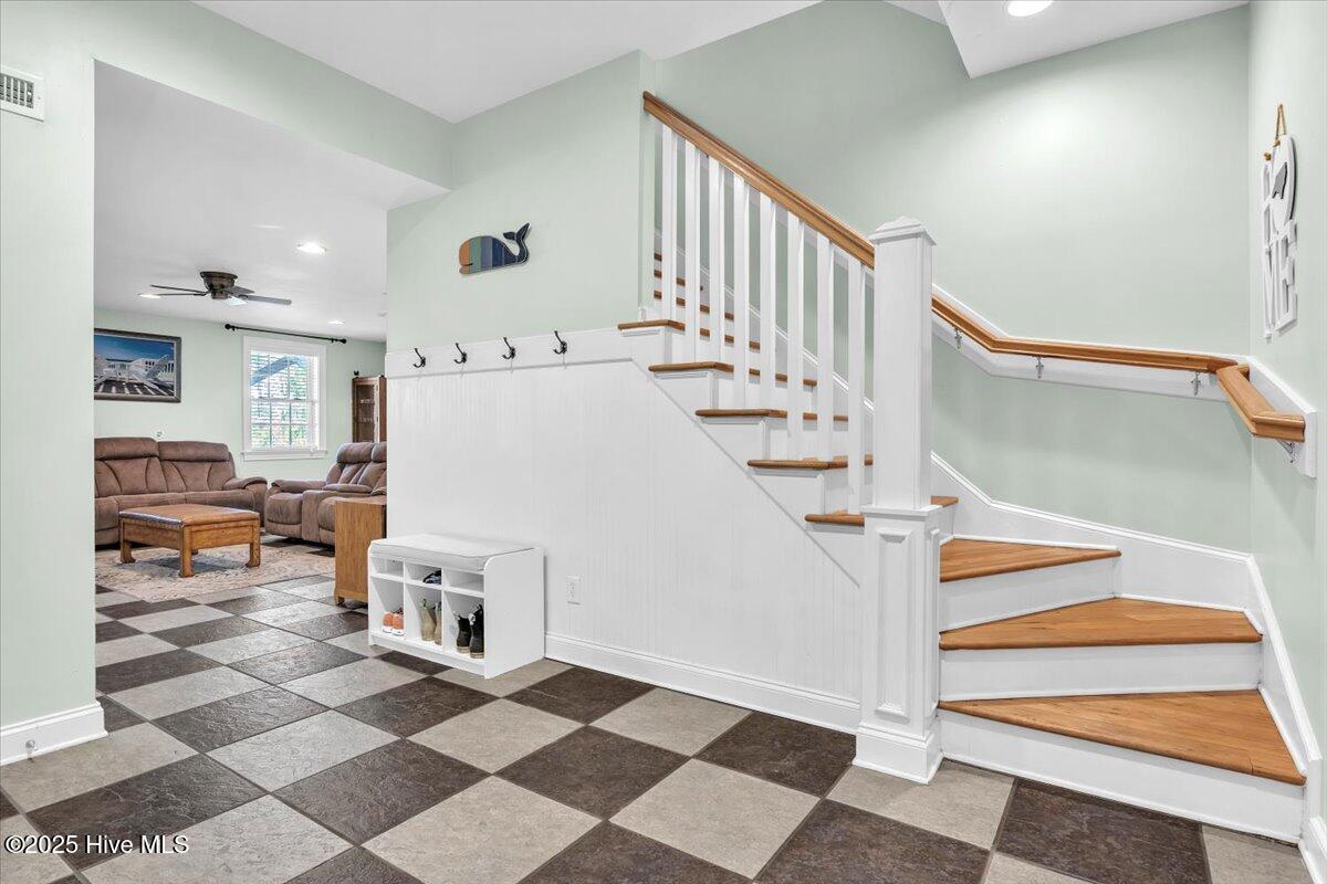 10248 Mariners Cove Court