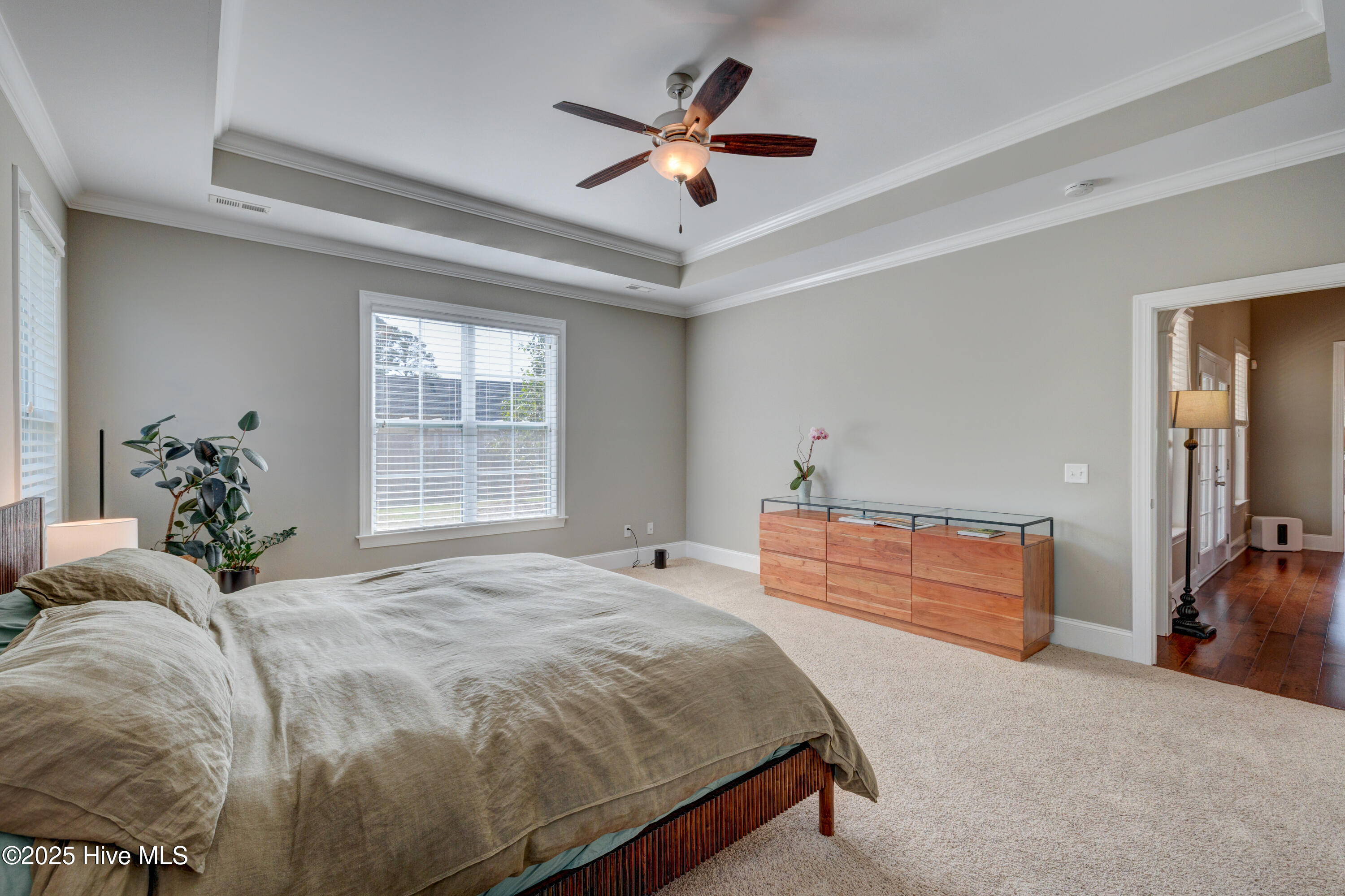 5215 Lone Eagle Court