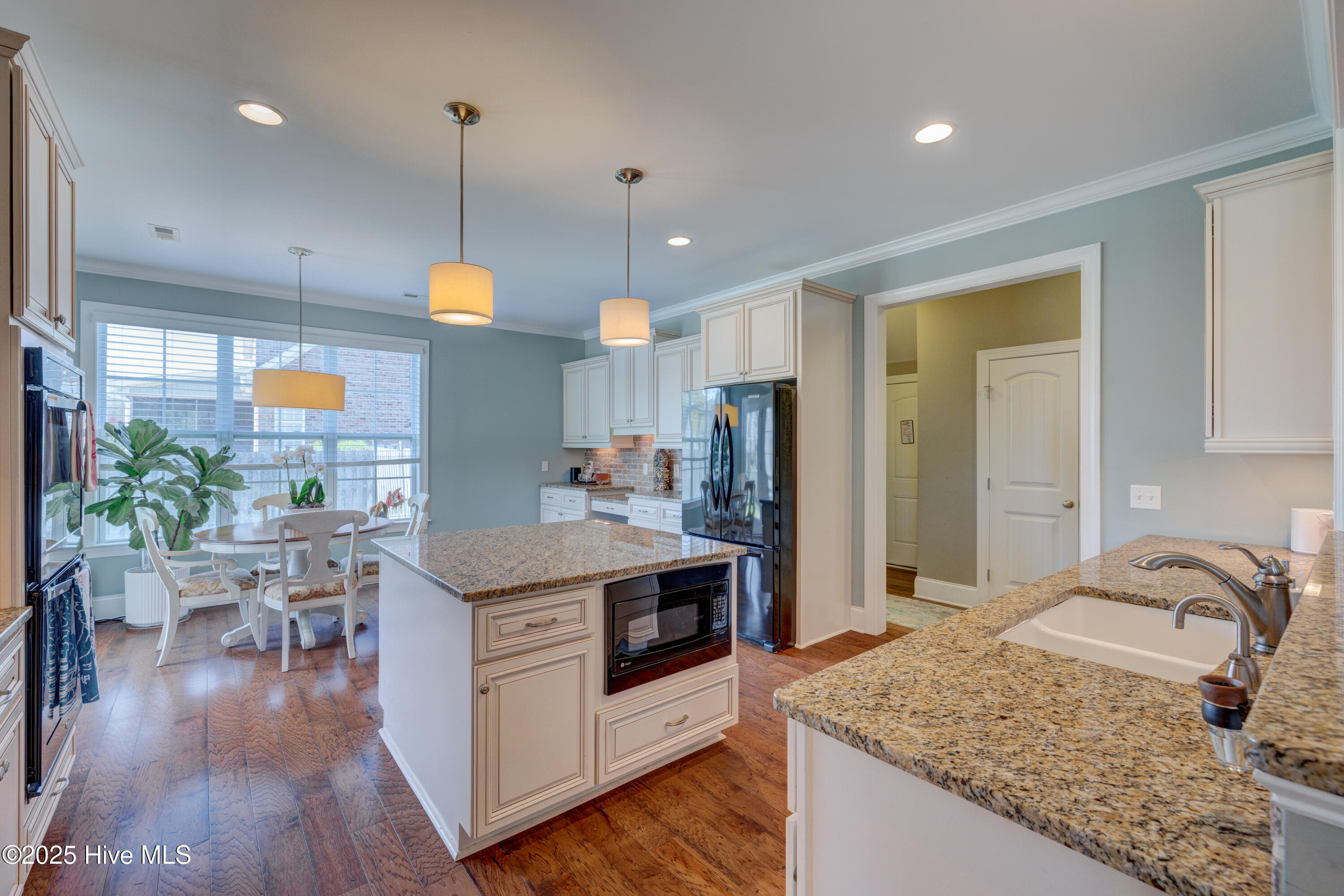 5215 Lone Eagle Court