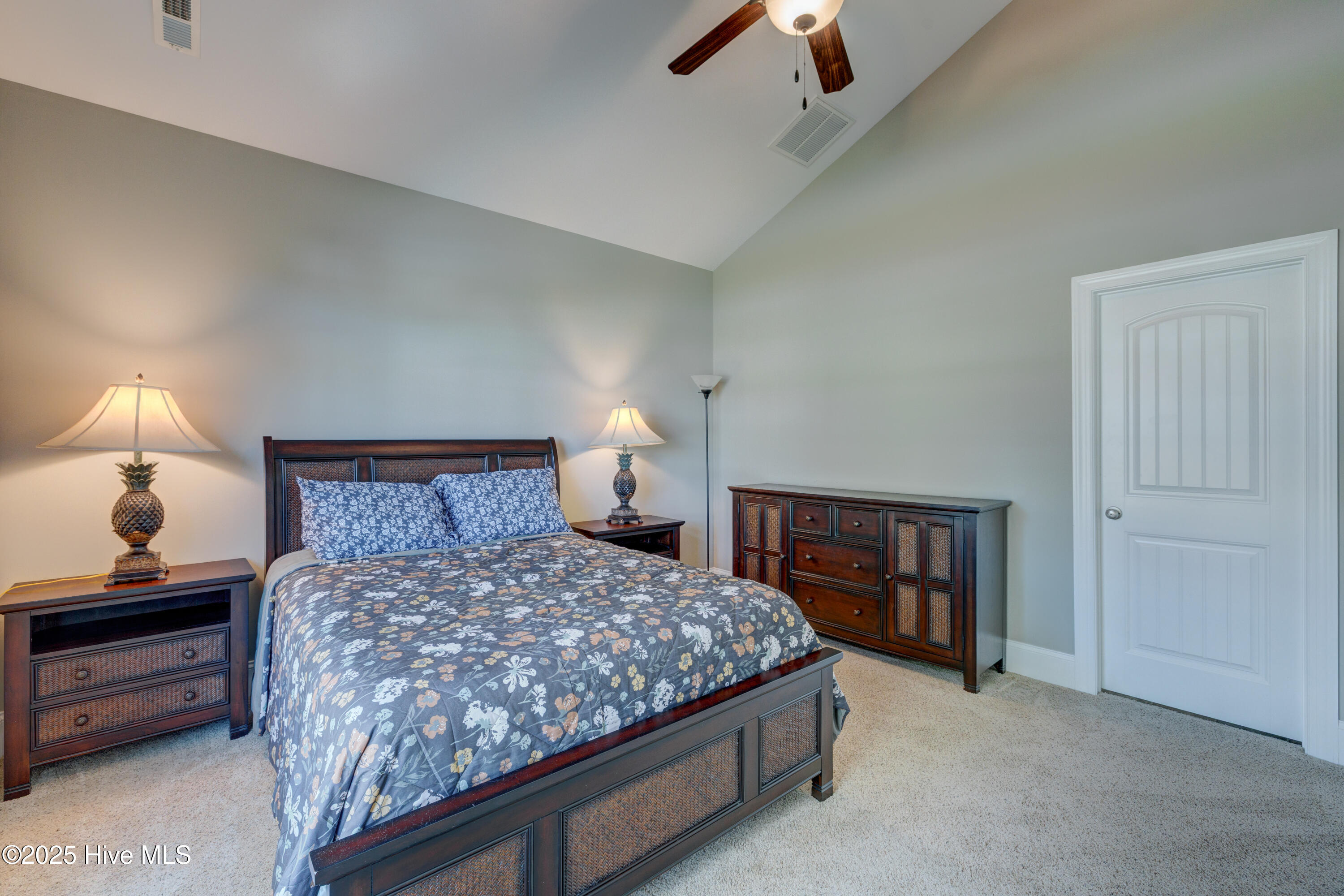 5215 Lone Eagle Court