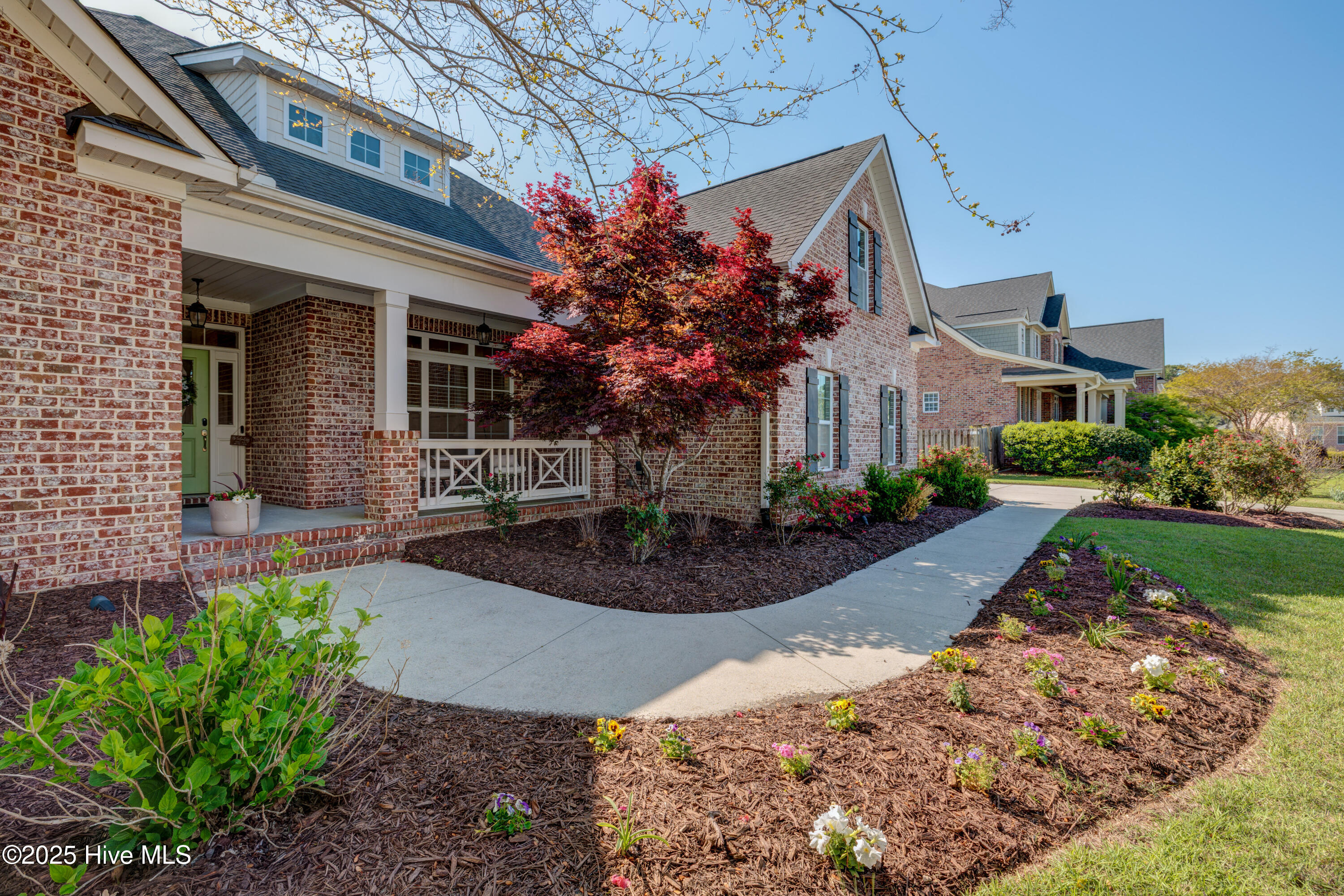 5215 Lone Eagle Court