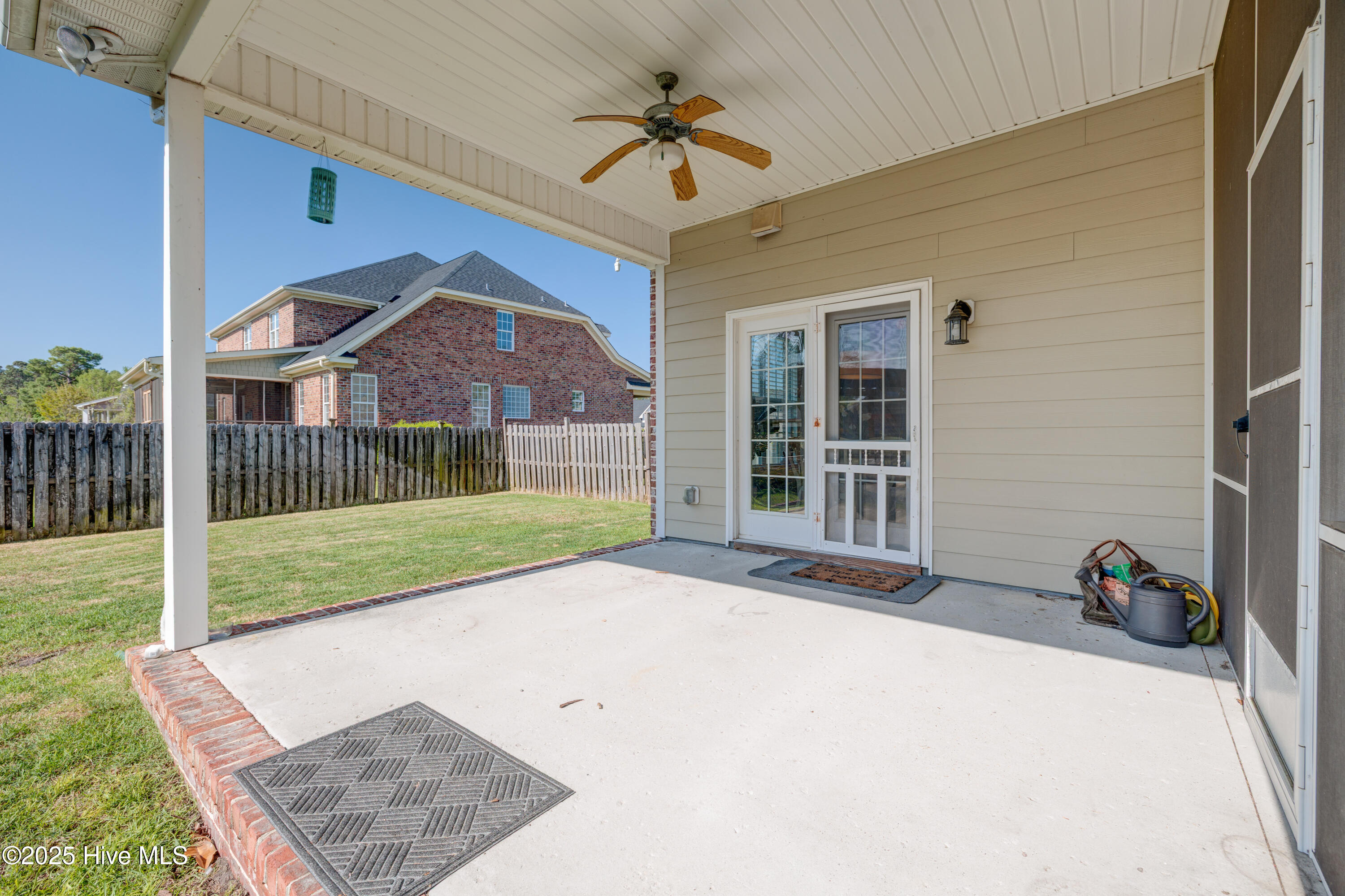 5215 Lone Eagle Court