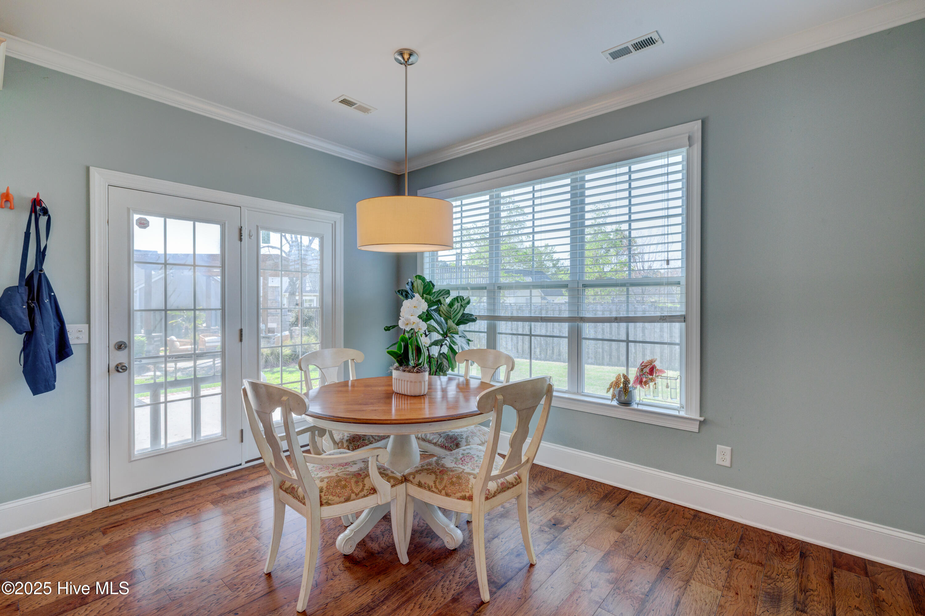 5215 Lone Eagle Court