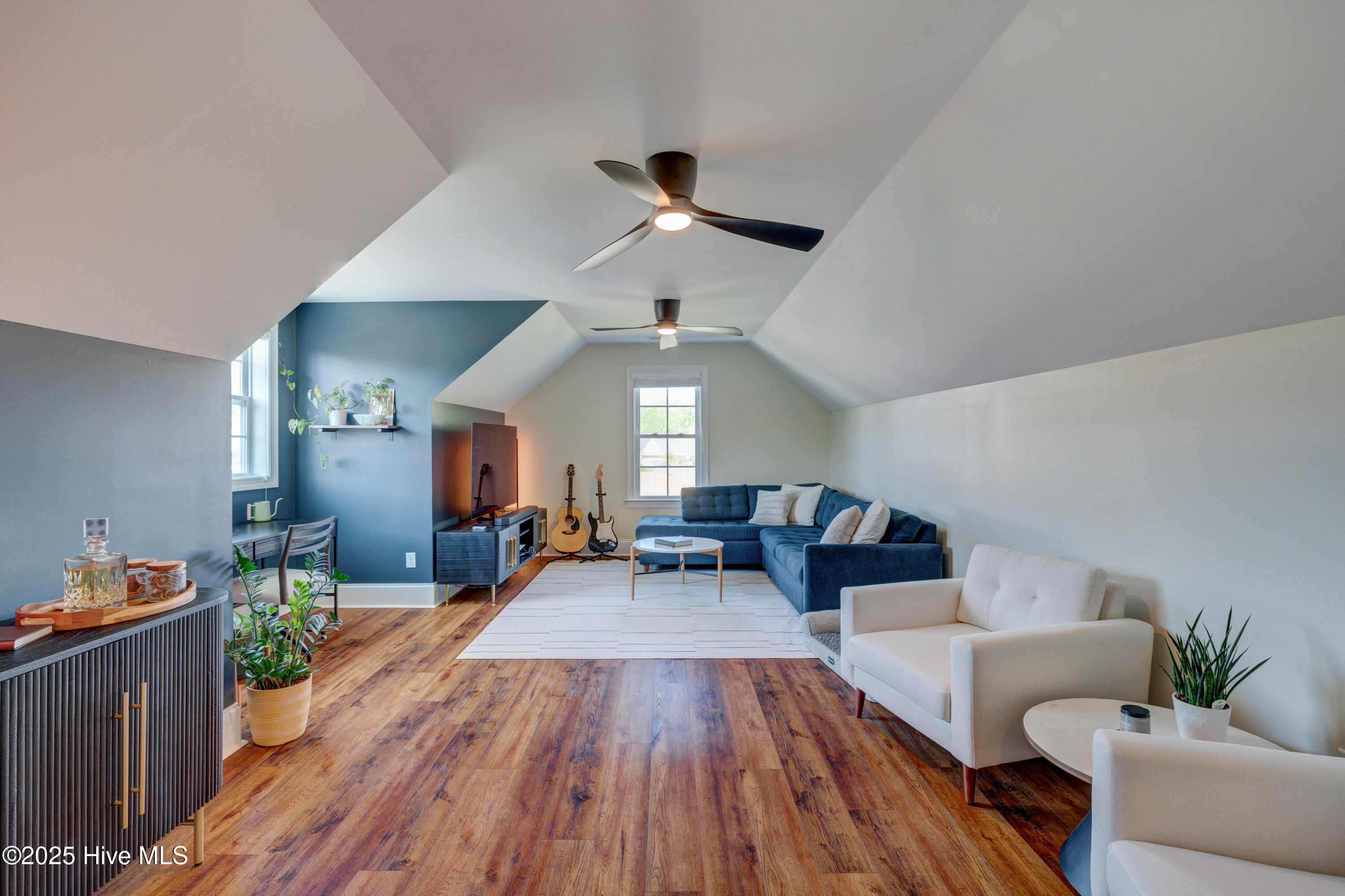 5215 Lone Eagle Court