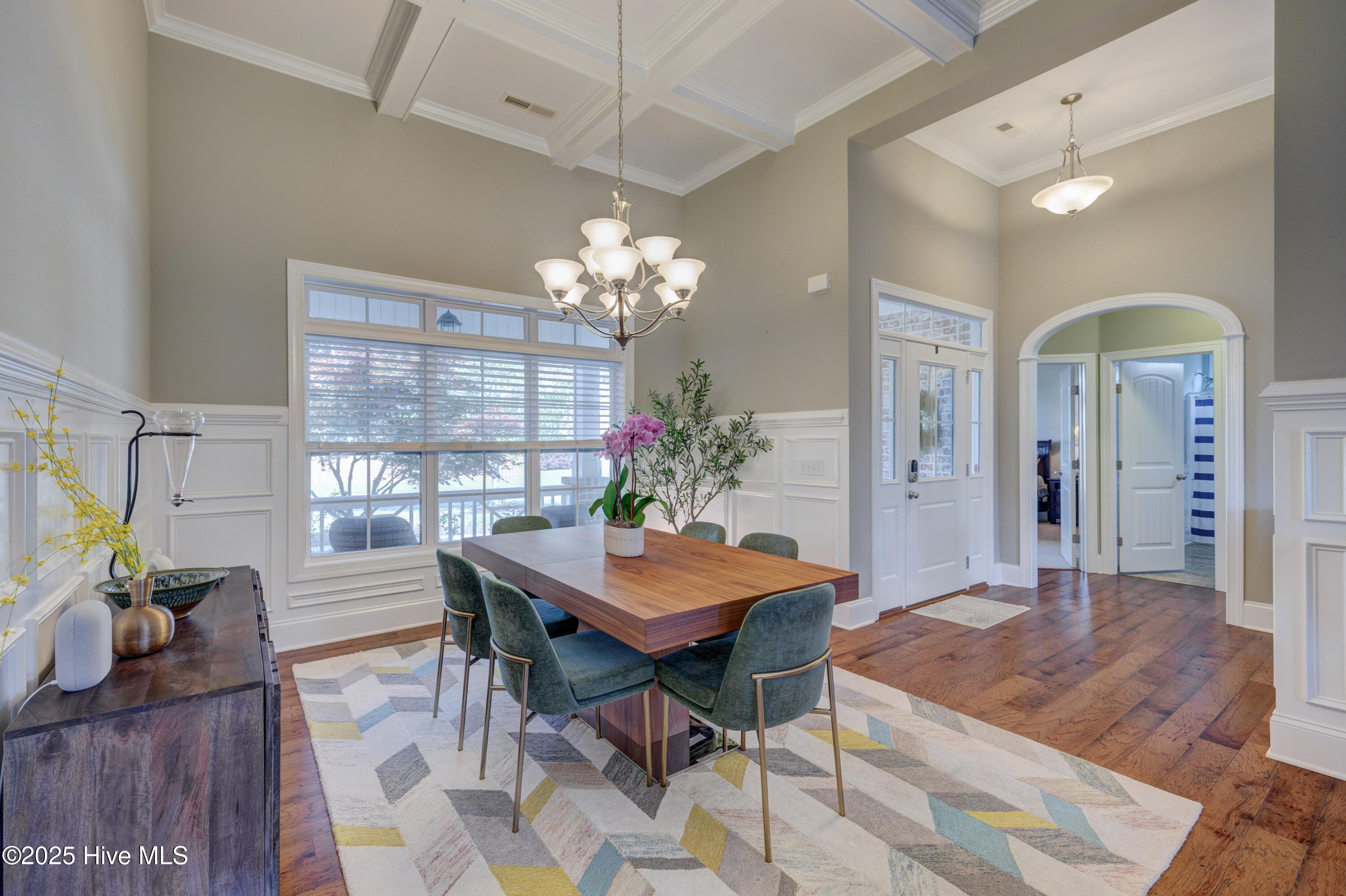 5215 Lone Eagle Court