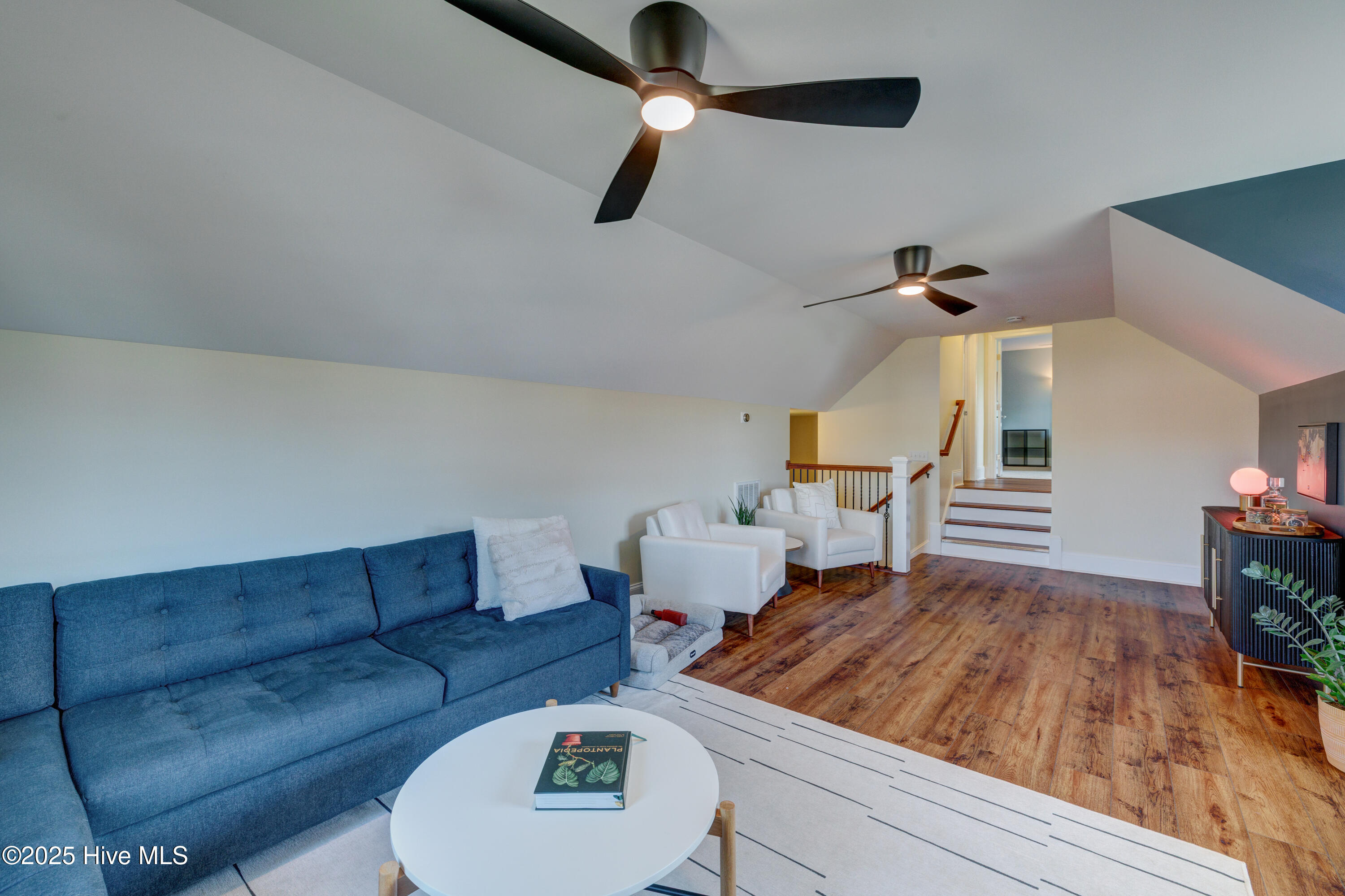 5215 Lone Eagle Court