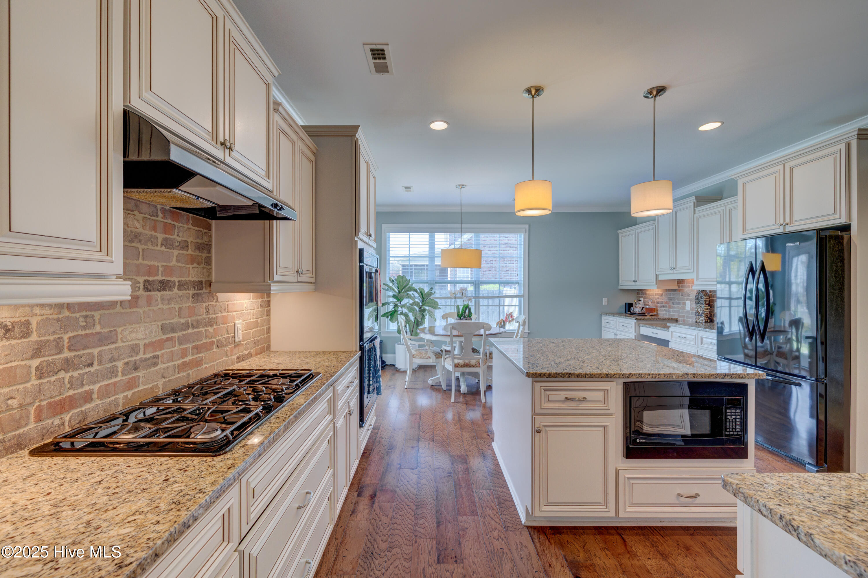 5215 Lone Eagle Court