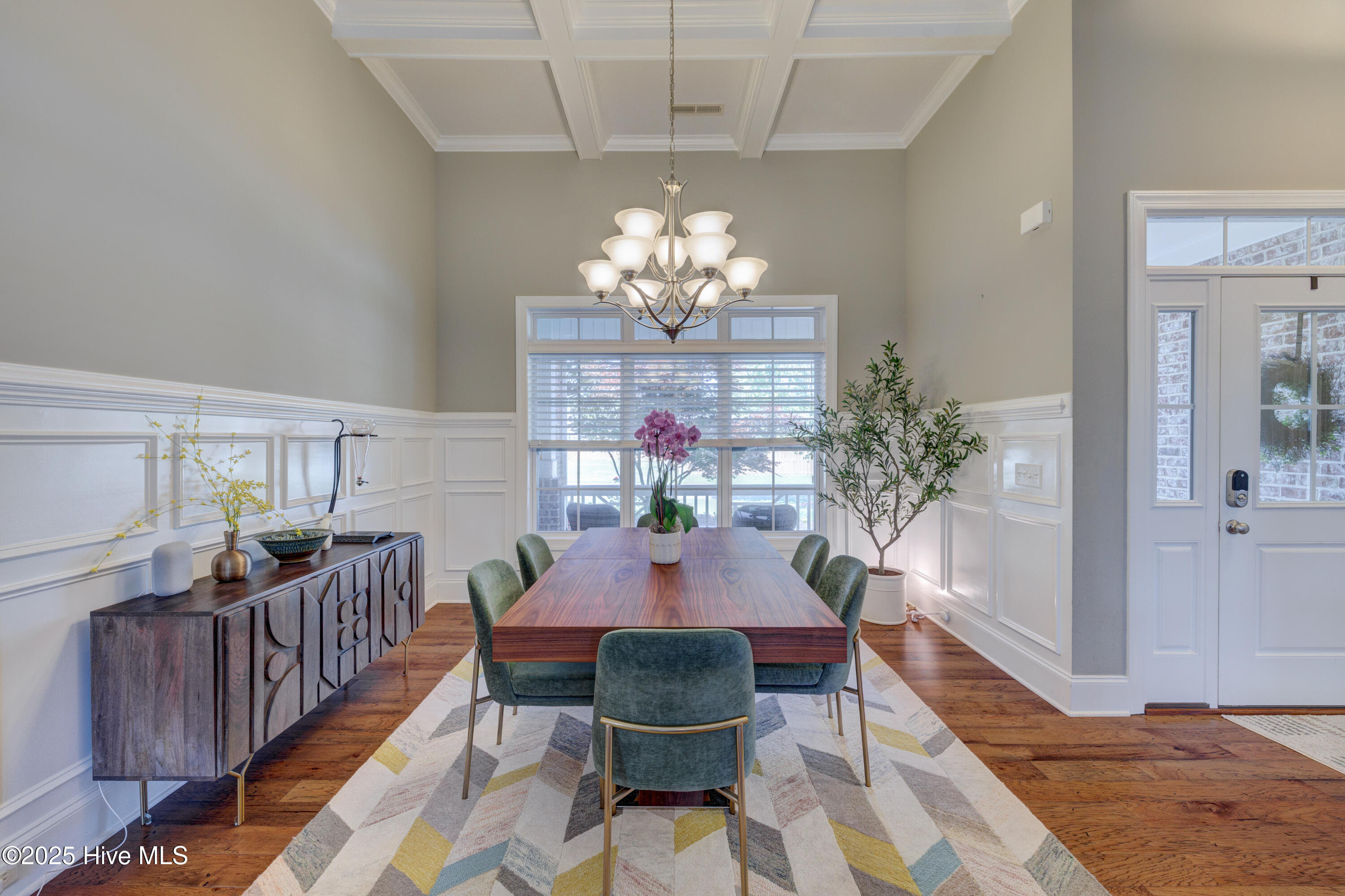 5215 Lone Eagle Court