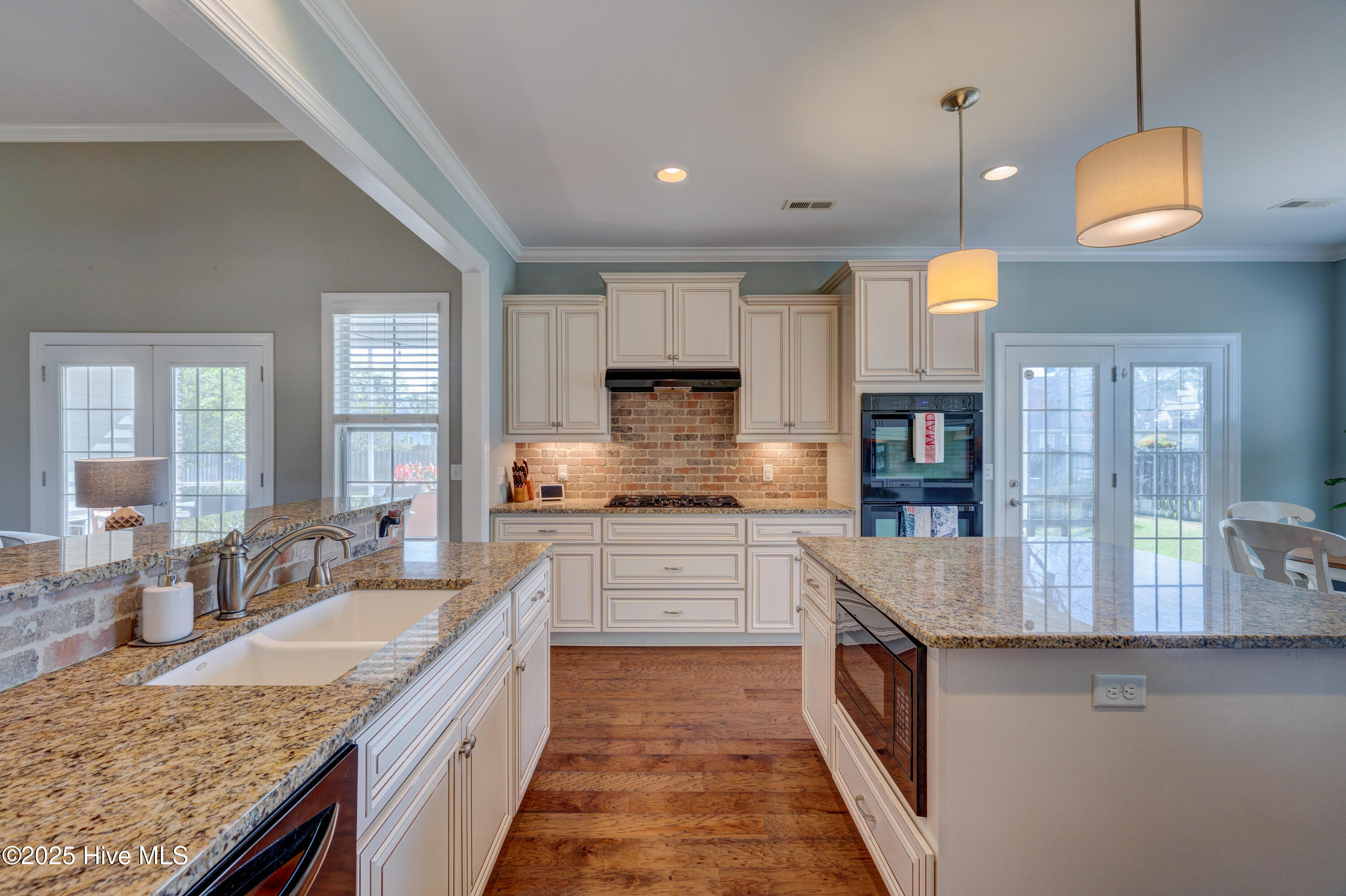 5215 Lone Eagle Court