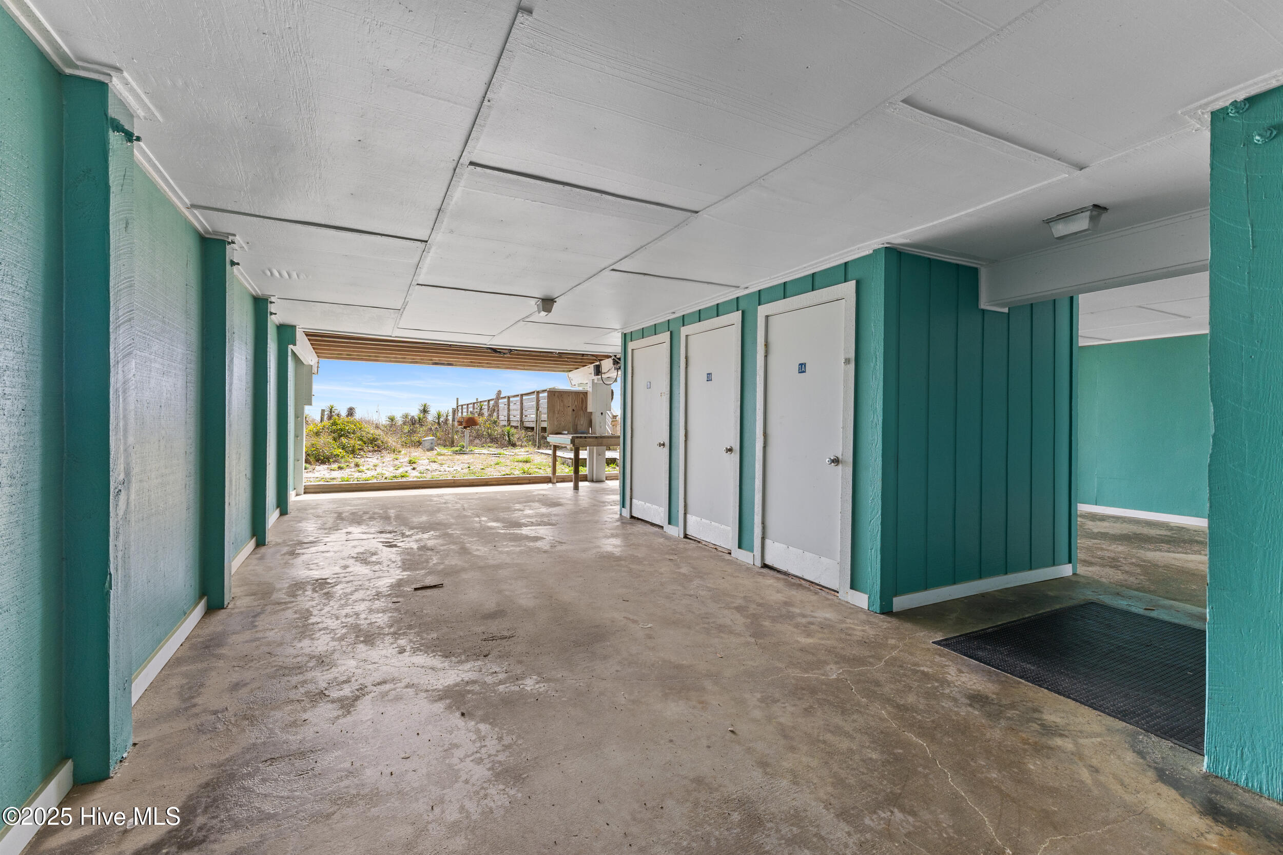 1225 Lake Park Boulevard S, 1a