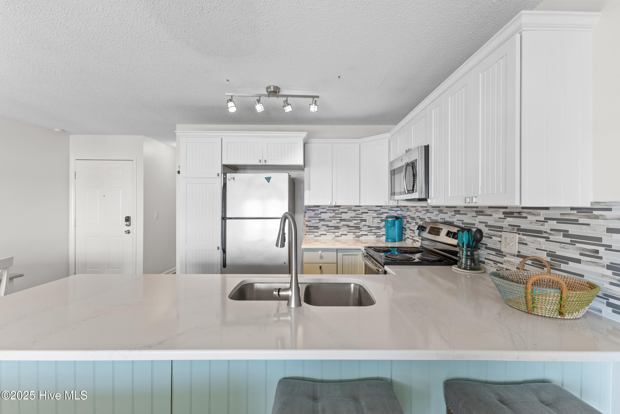 1225 Lake Park Boulevard S, 1a