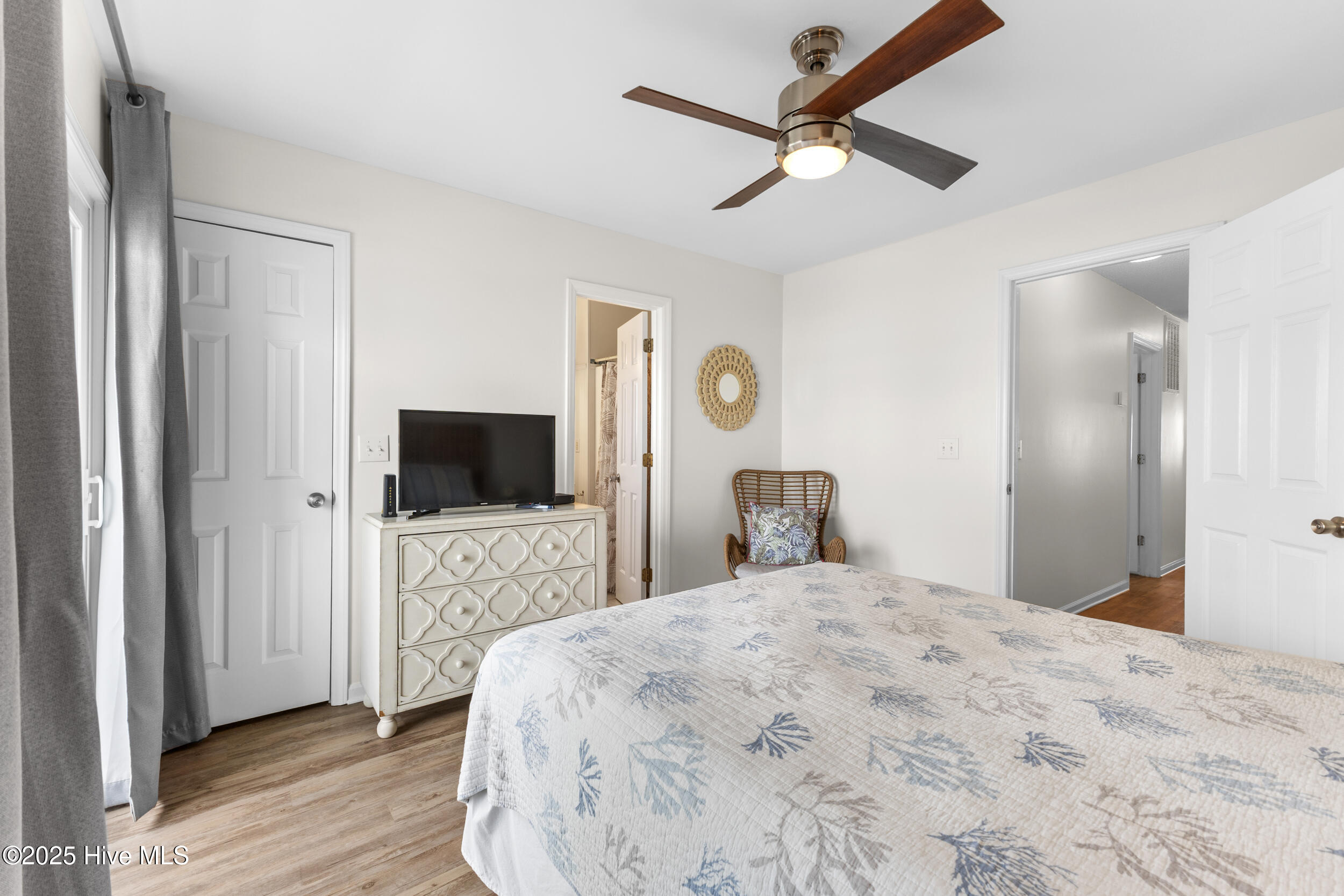 1225 Lake Park Boulevard S, 1a