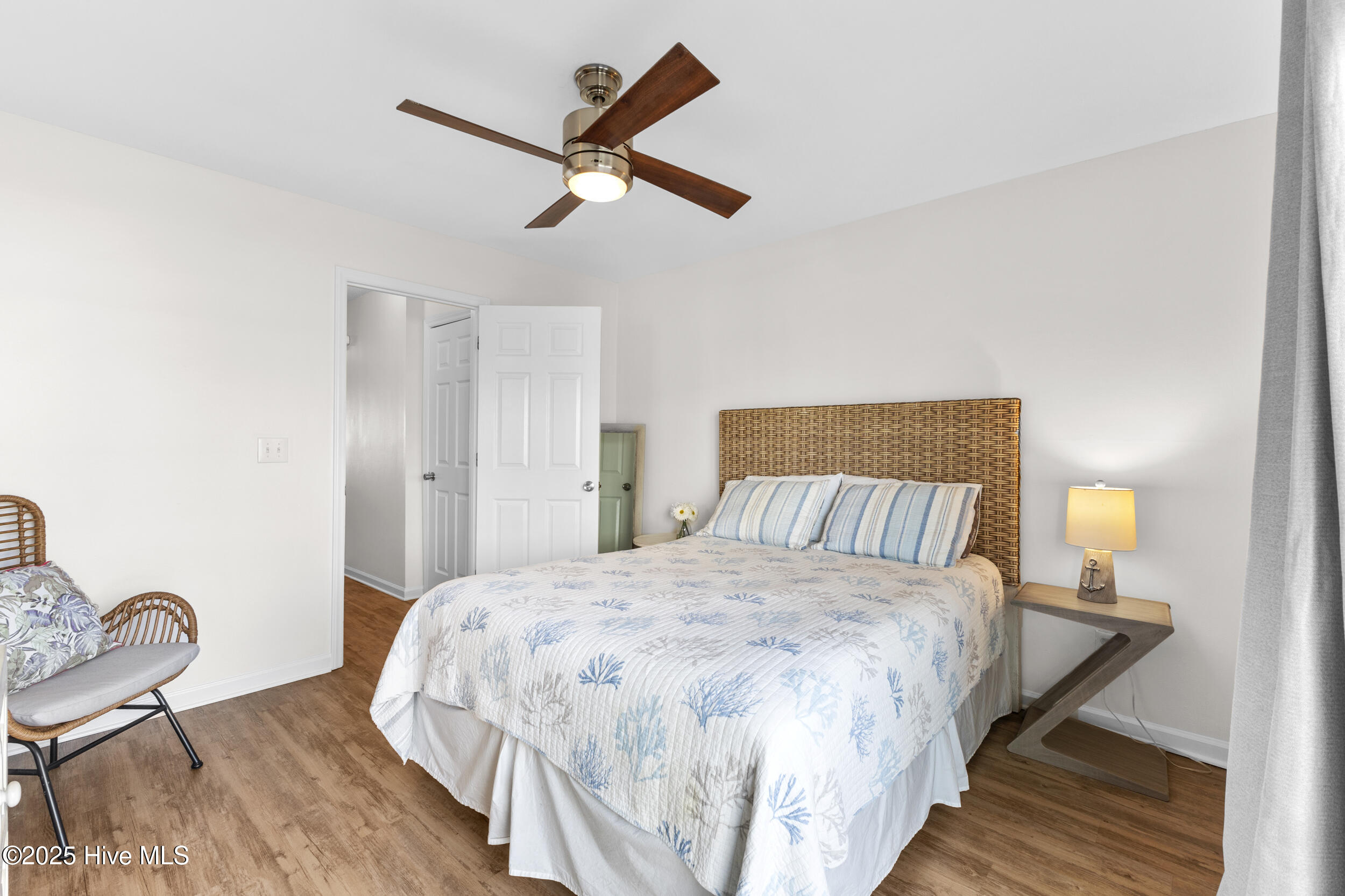 1225 Lake Park Boulevard S, 1a