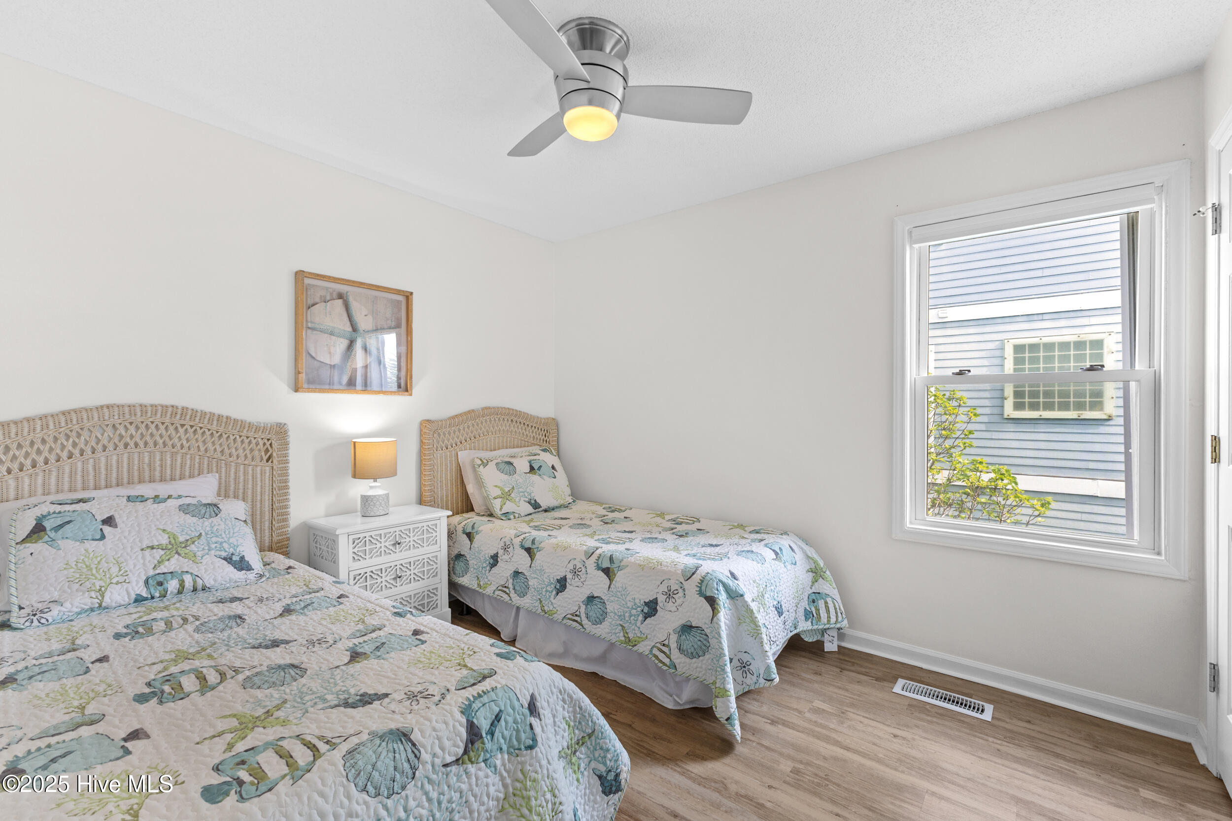 1225 Lake Park Boulevard S, 1a