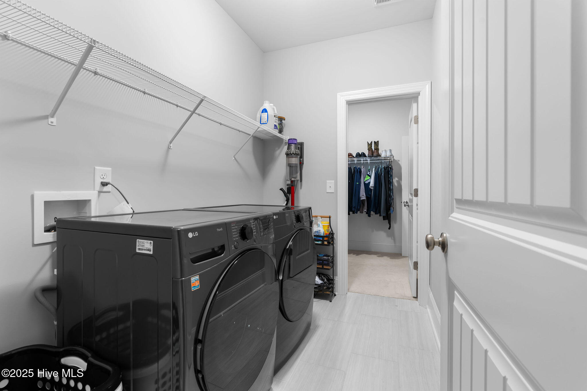 6907 Campbells Ridge Drive SE