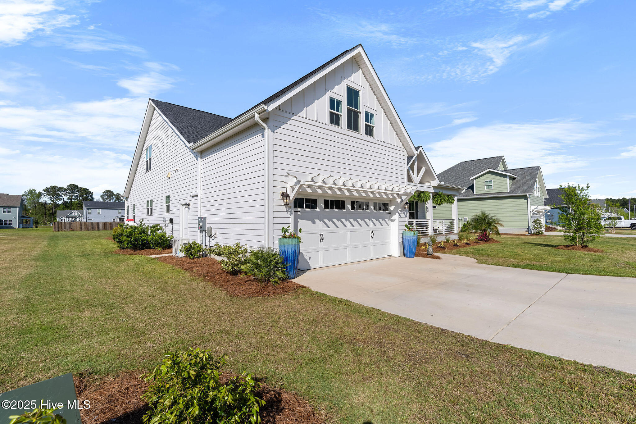 6907 Campbells Ridge Drive SE