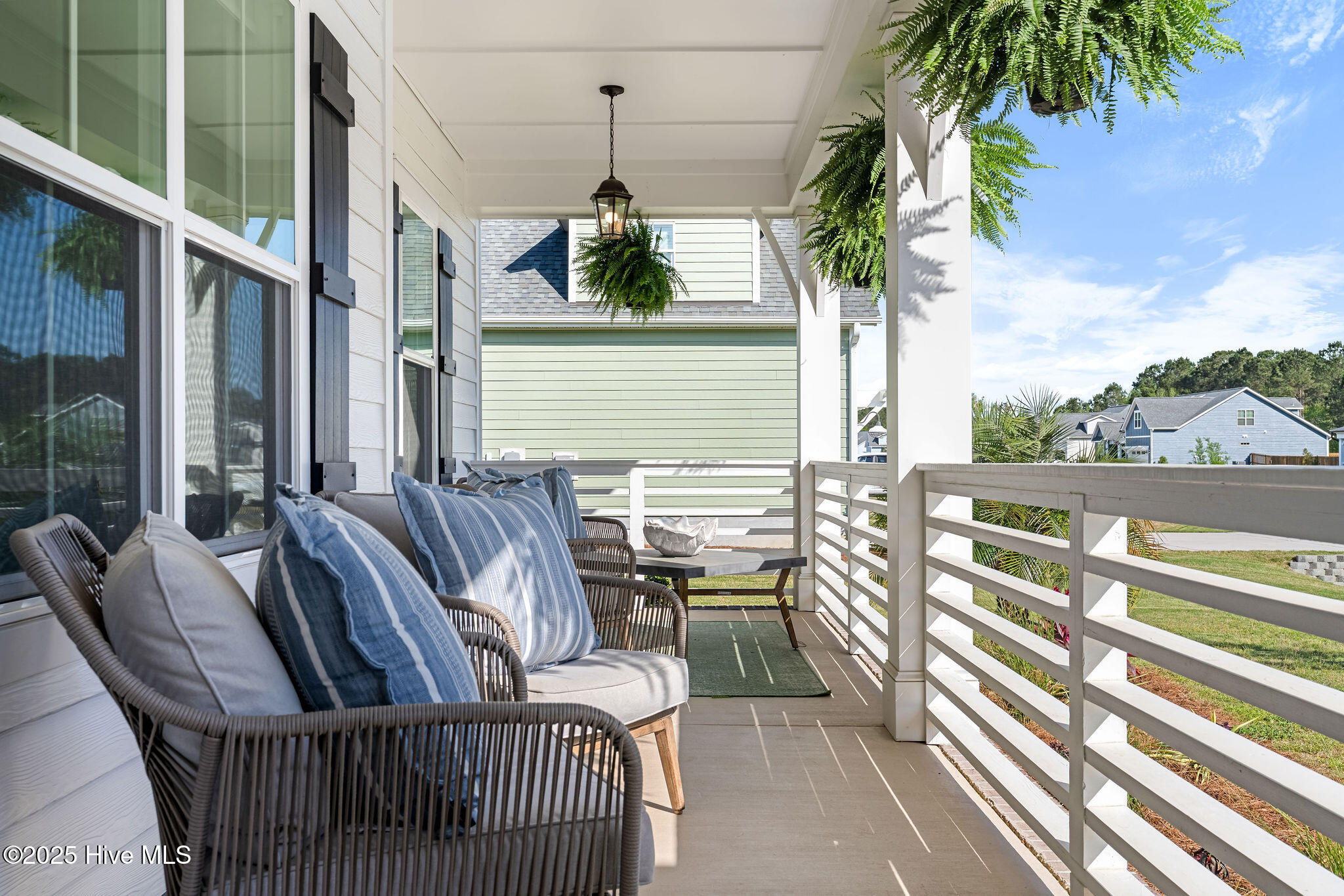 6907 Campbells Ridge Drive SE