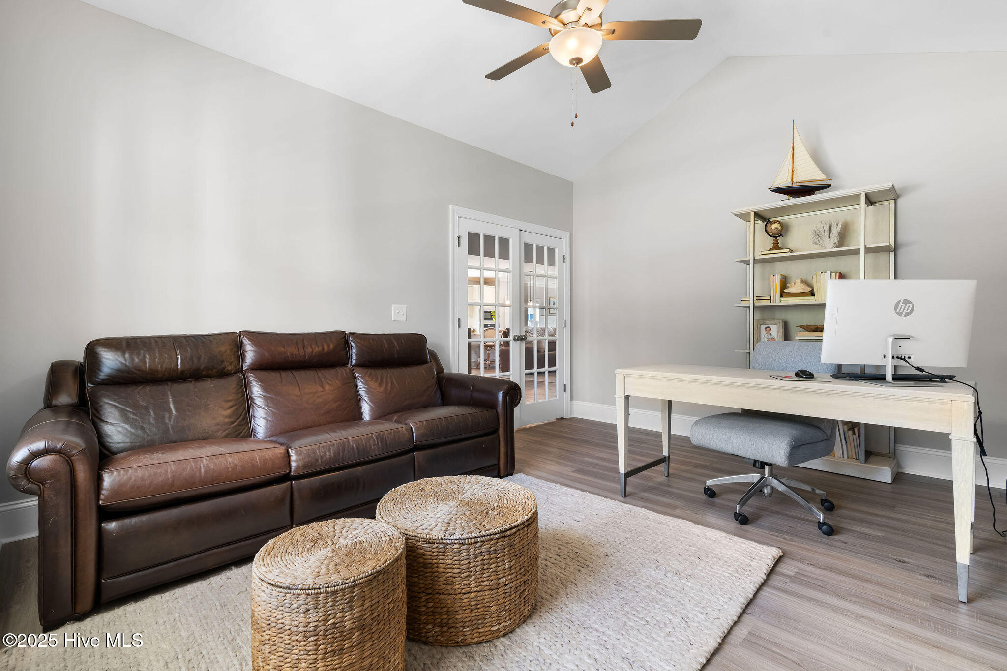 6907 Campbells Ridge Drive SE