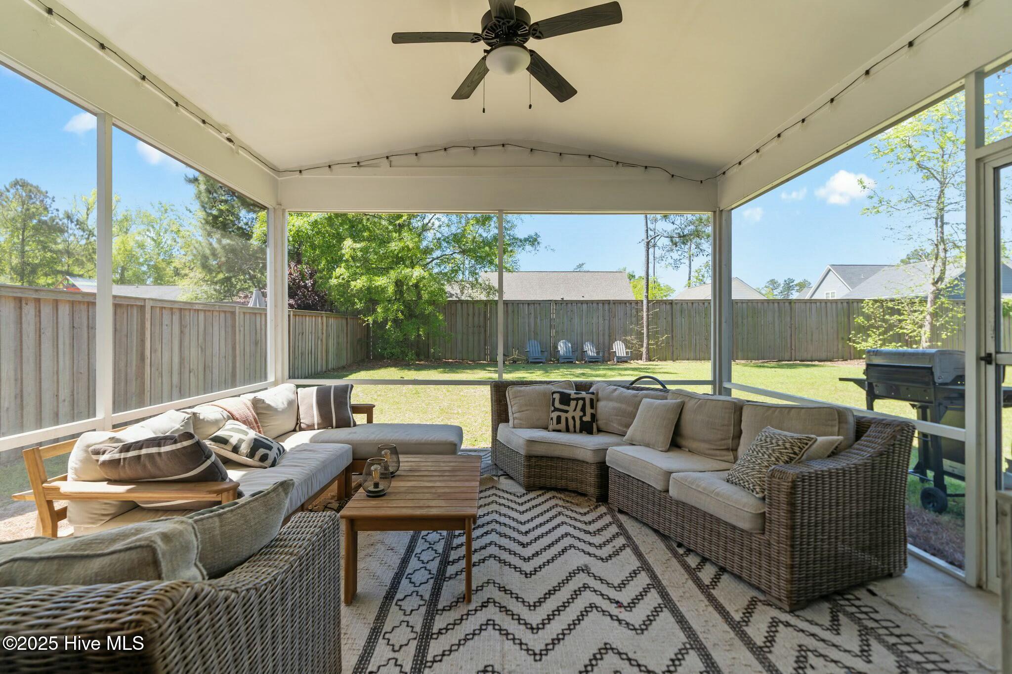 10 E Cloverfield Lane