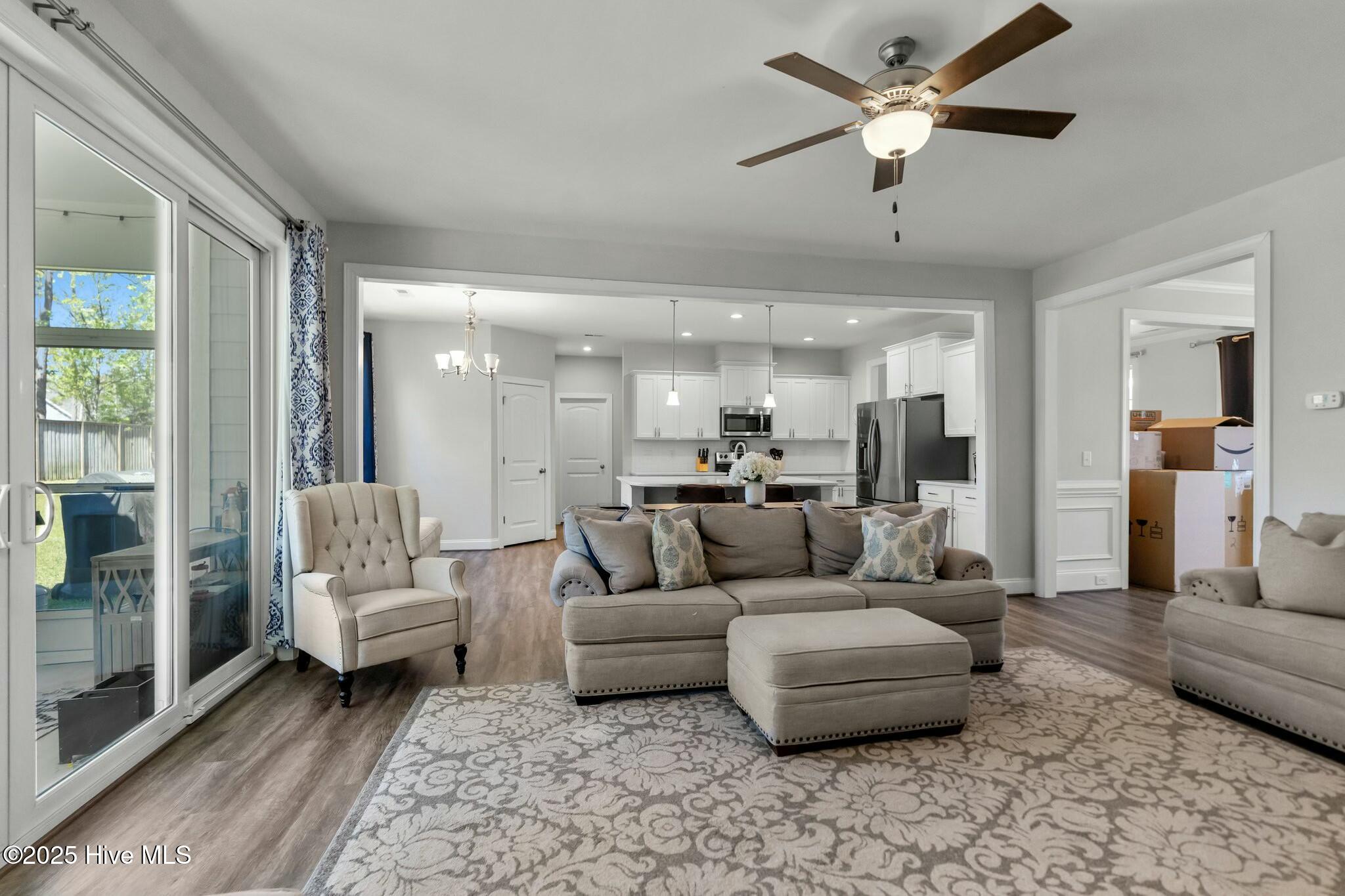 10 E Cloverfield Lane