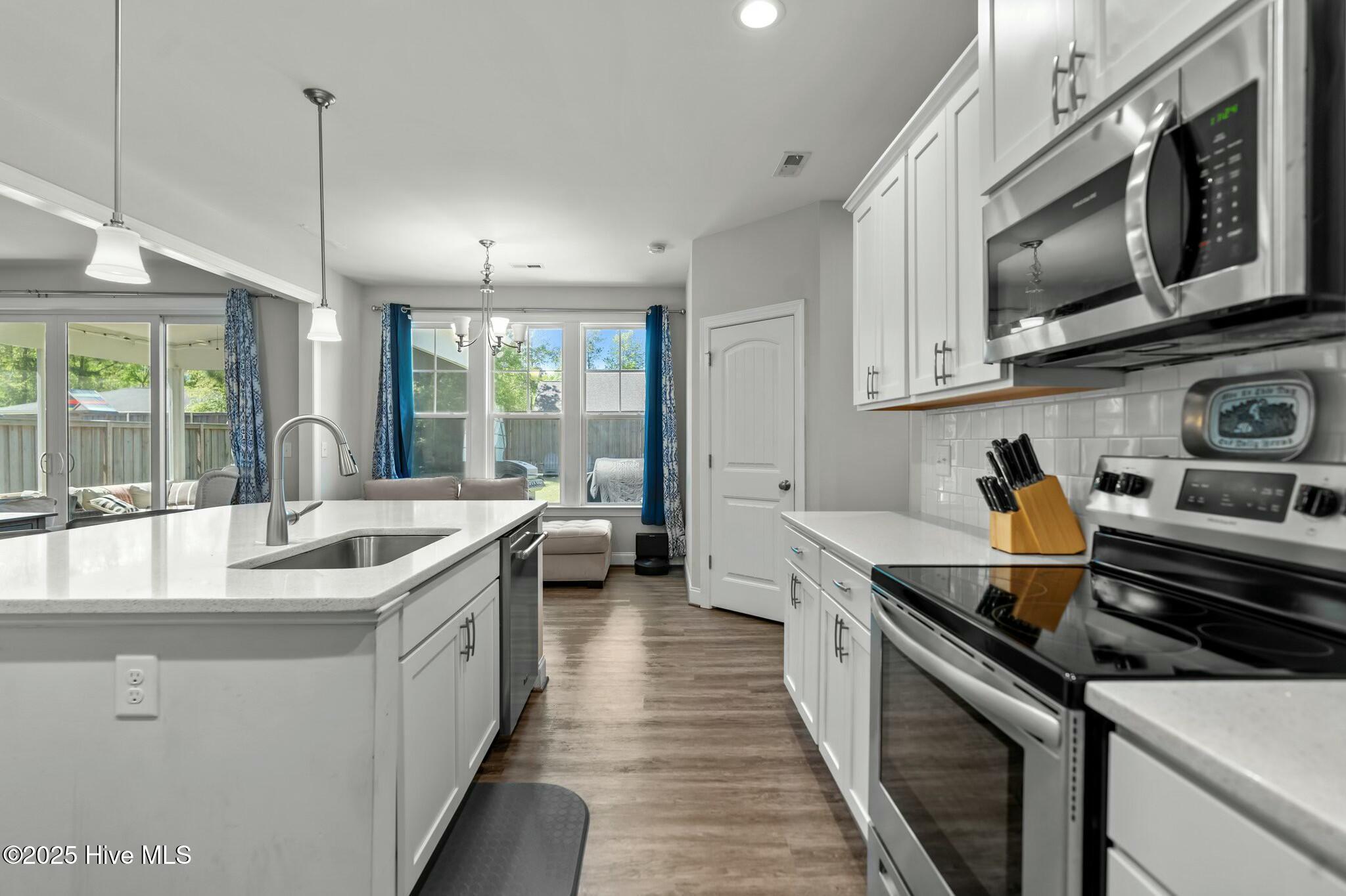 10 E Cloverfield Lane