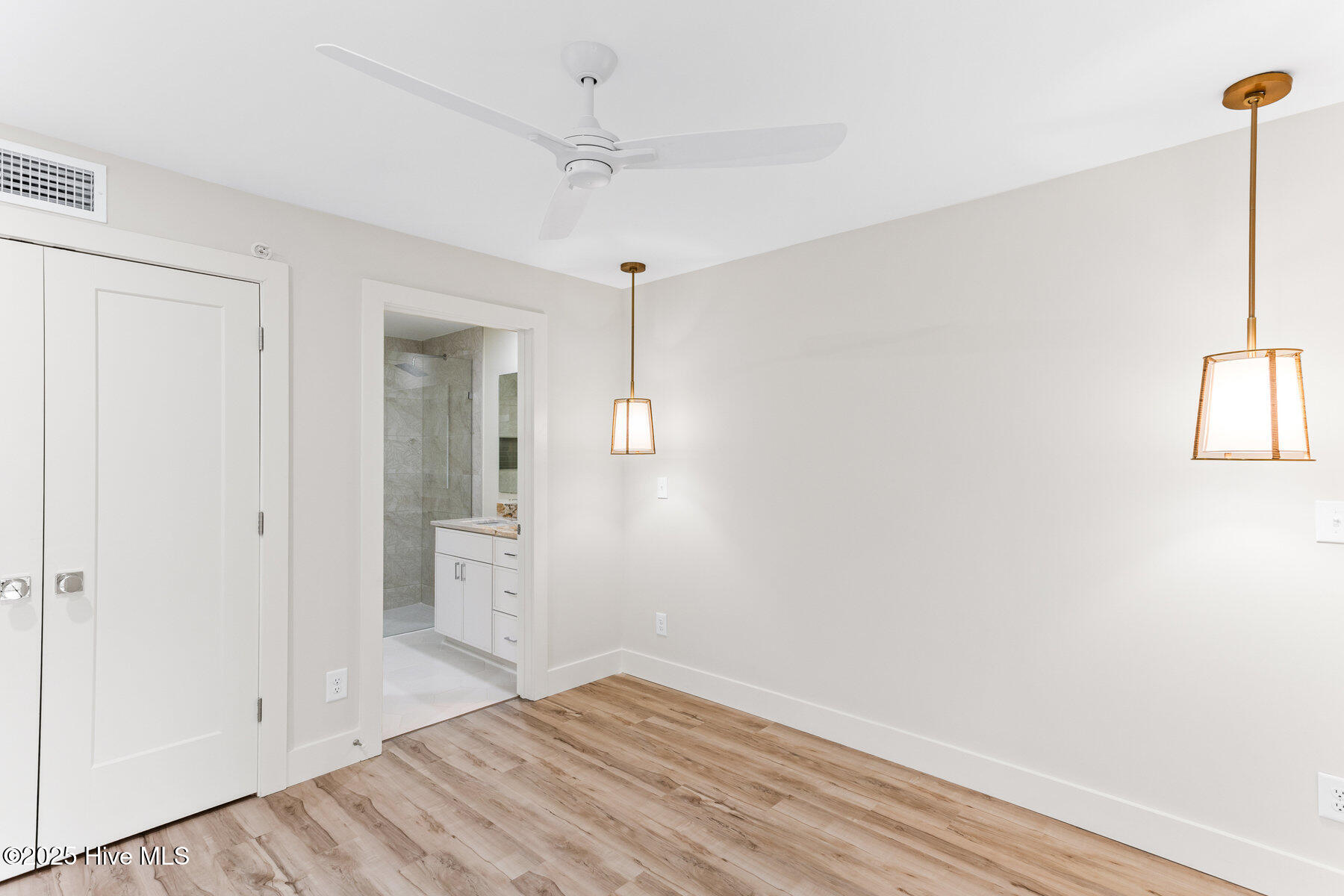 1800 Canal Drive, 101