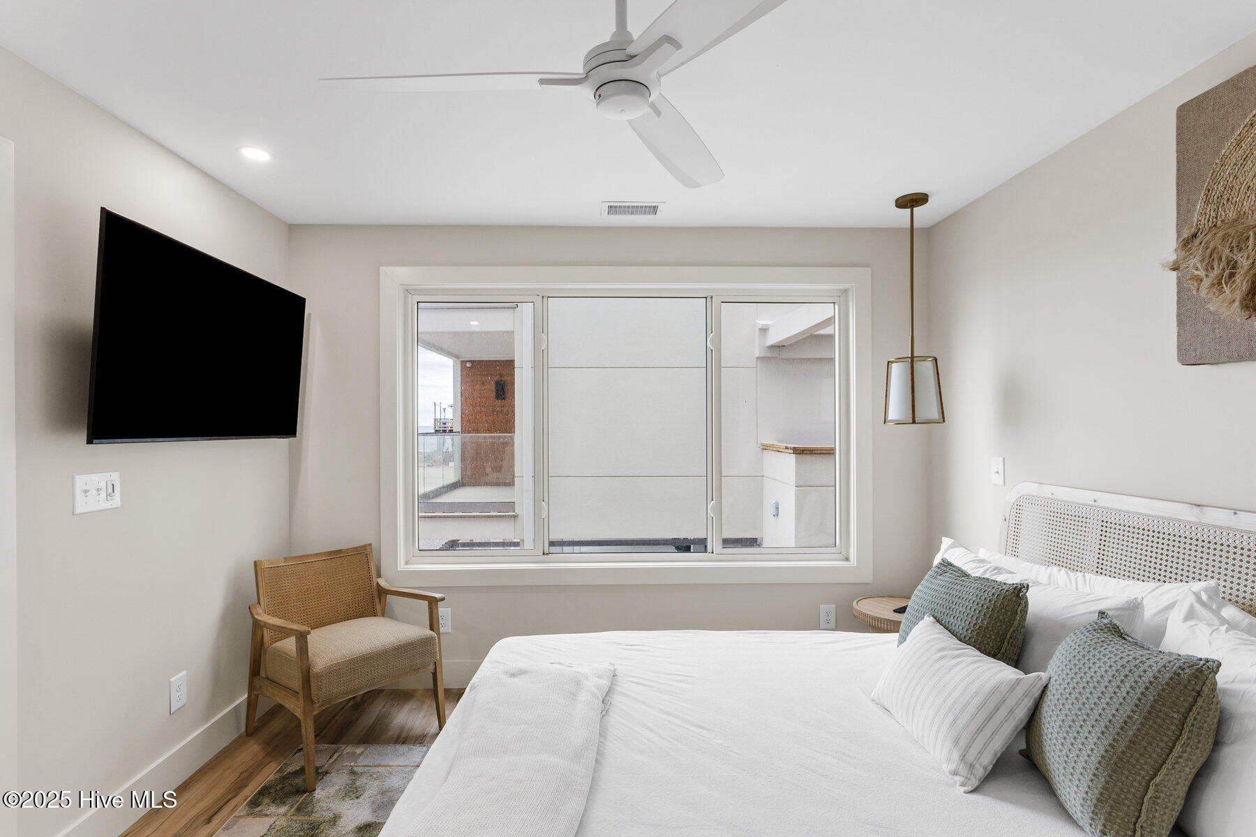 1800 Canal Drive, 107