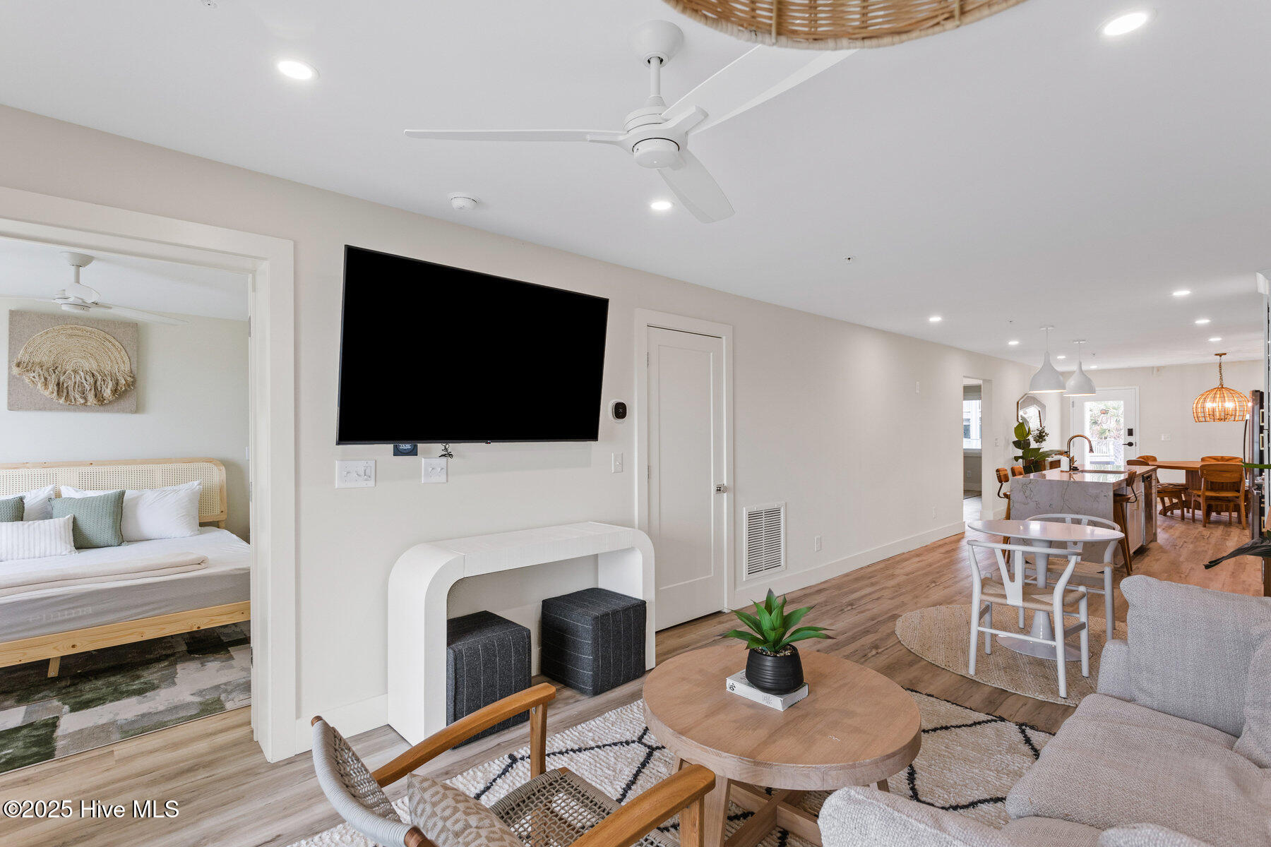 1800 Canal Drive, 107