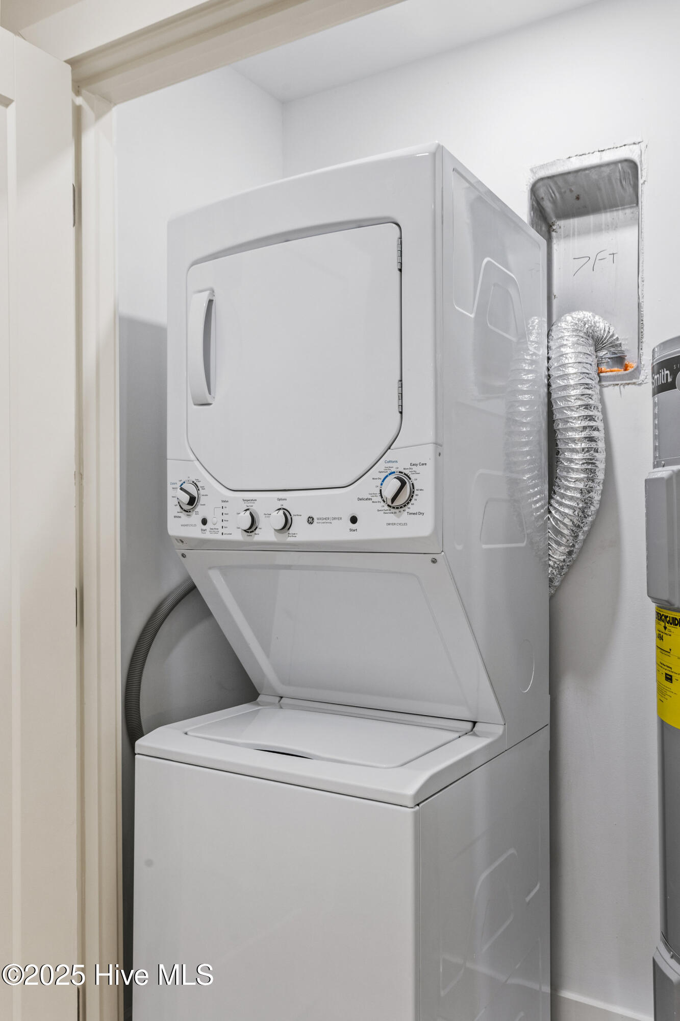 1800 Canal Drive, 107