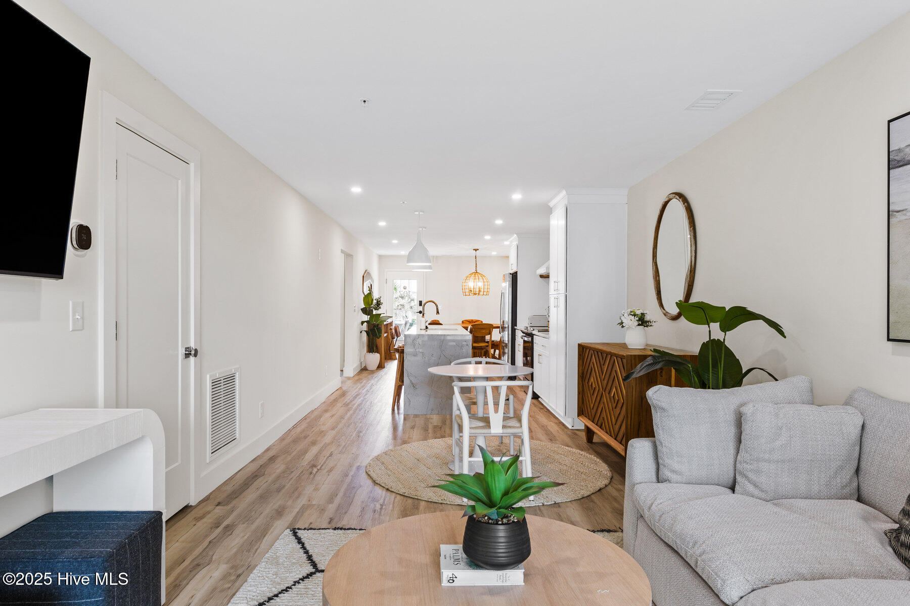 1800 Canal Drive, 107