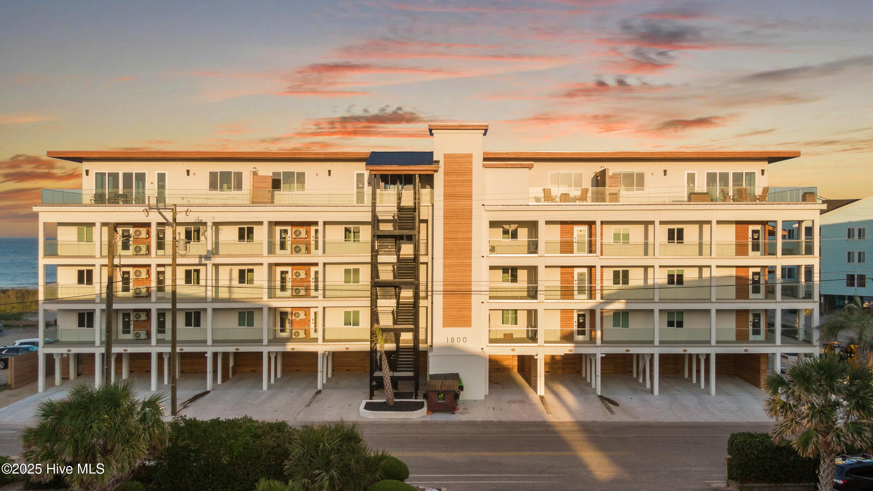 1800 Canal Drive, 303