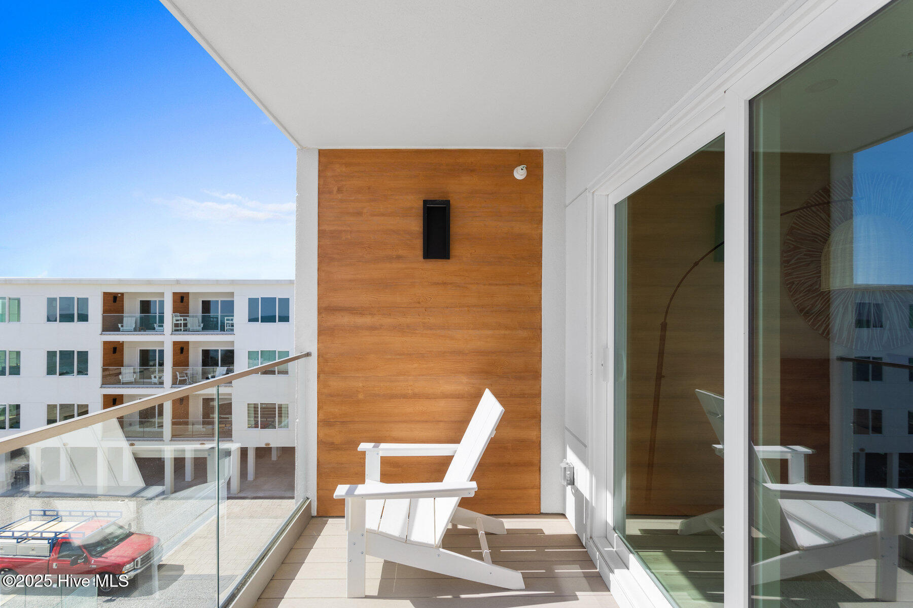 1800 Canal Drive, 303