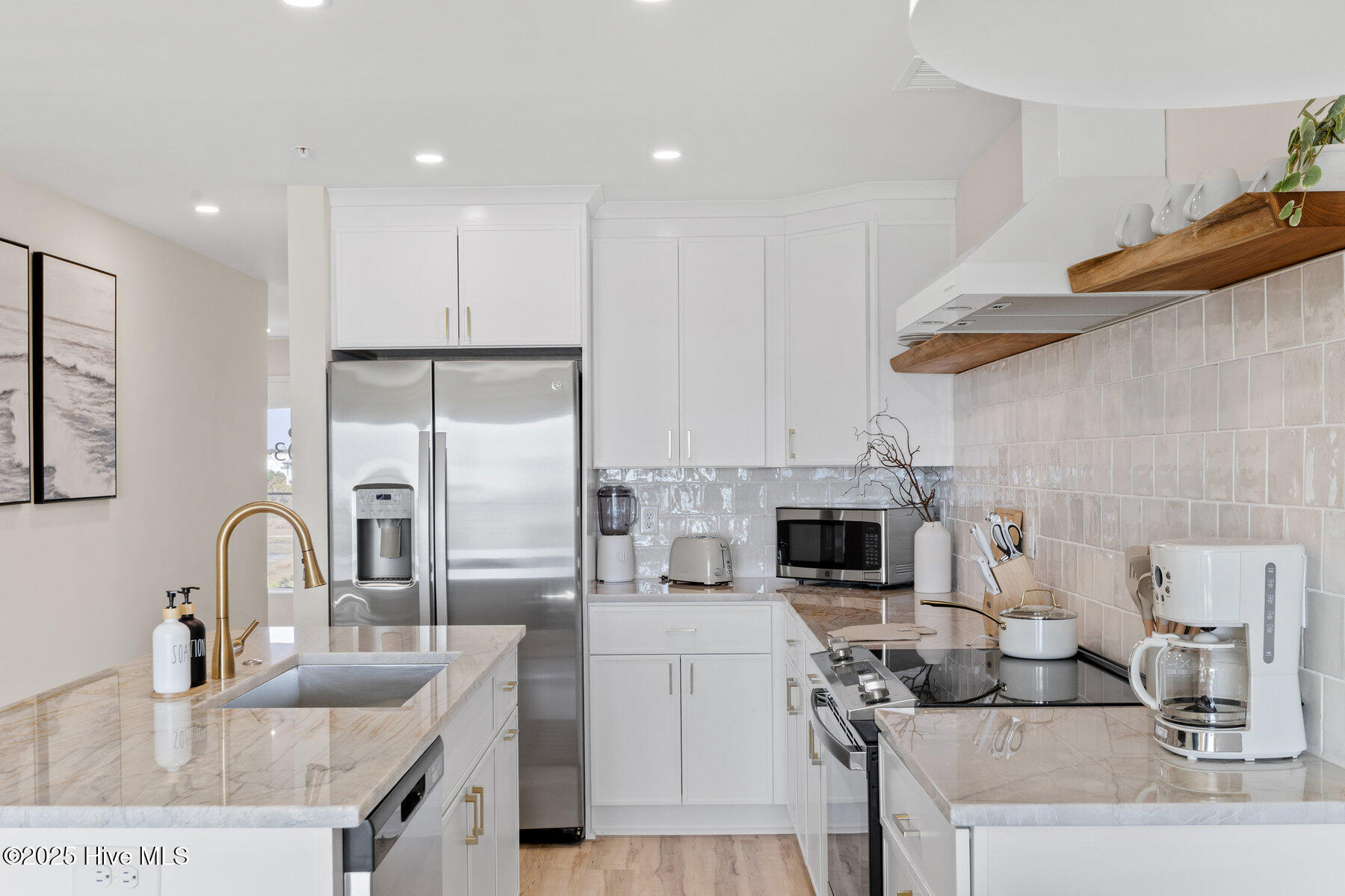 1800 Canal Drive, 303