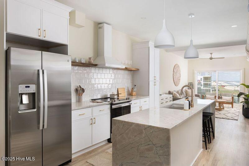 1800 Canal Drive, 311