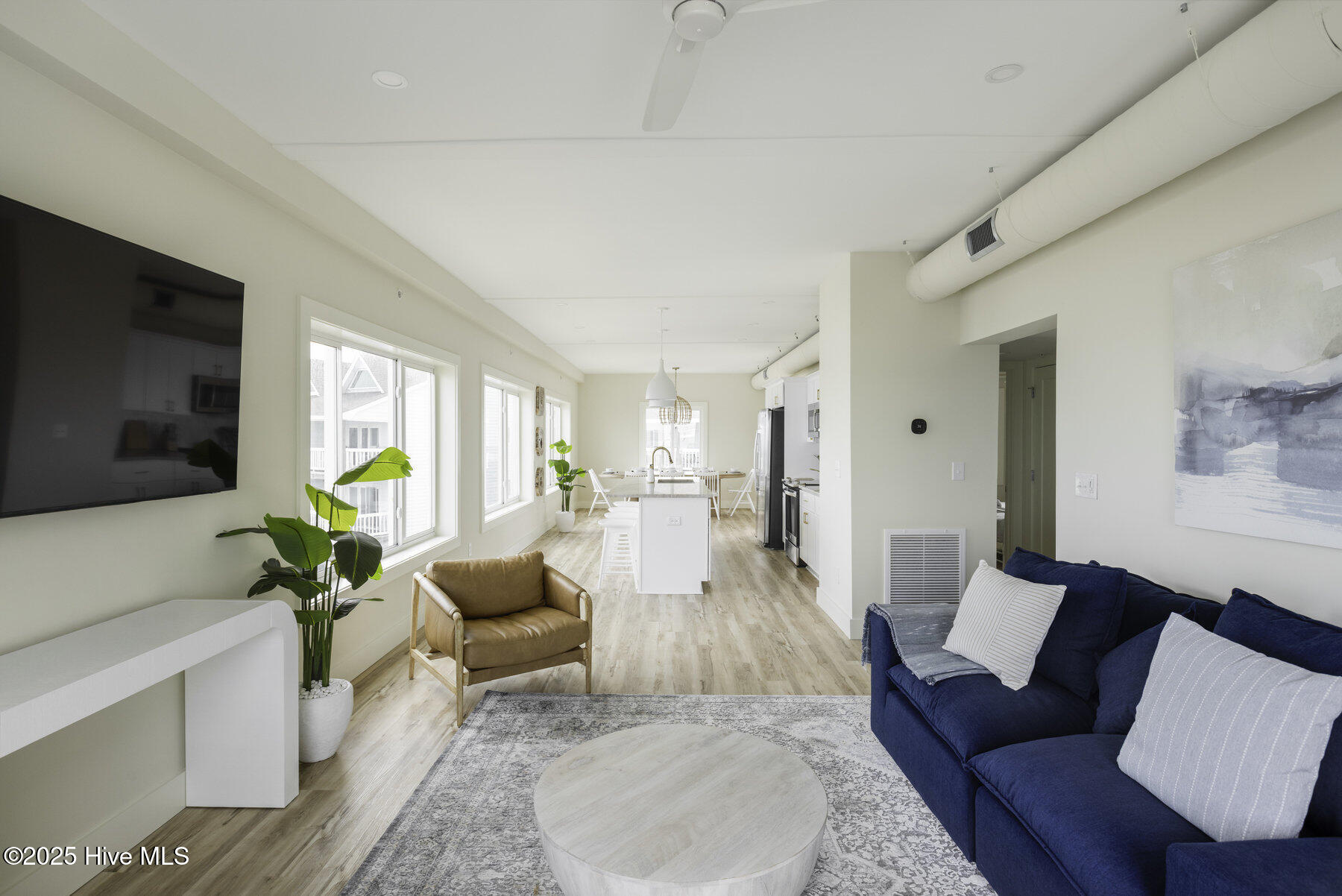 1800 Canal Drive, 312