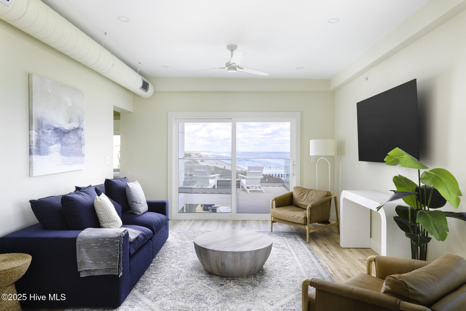 1800 Canal Drive, 312