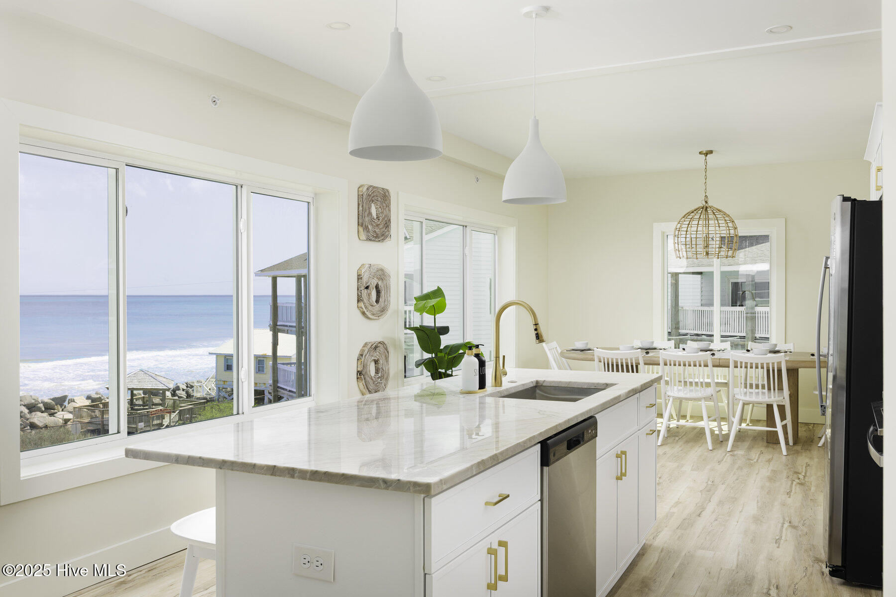 1800 Canal Drive, 312