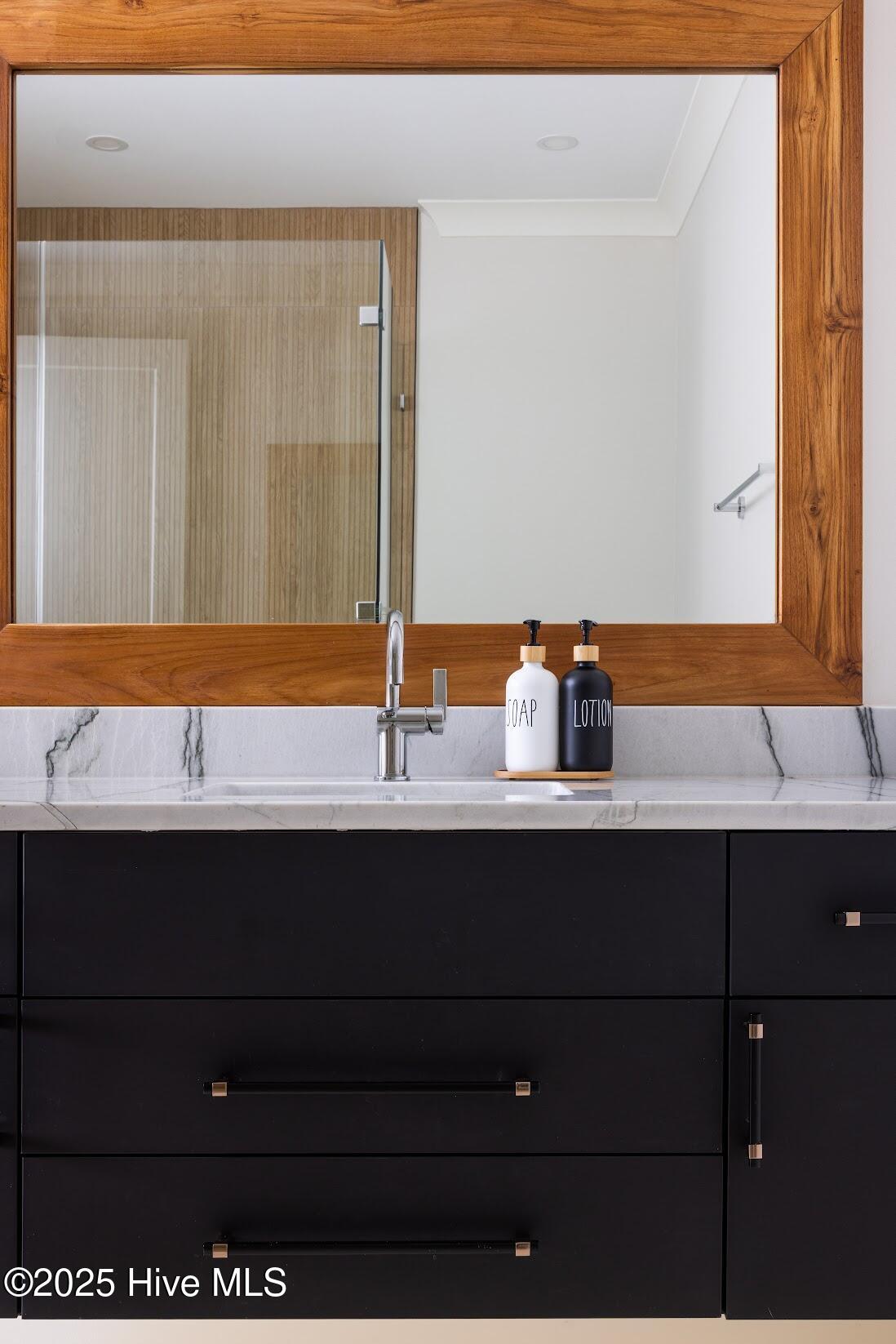 1800 Canal Drive, 401