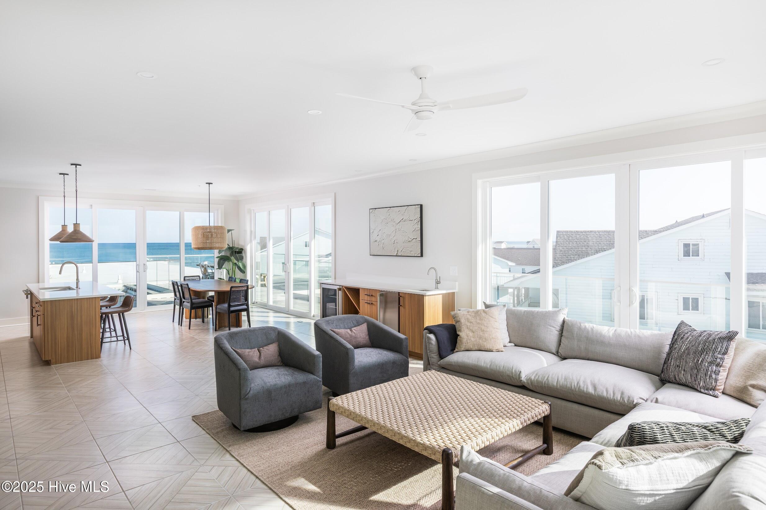 1800 Canal Drive, 401