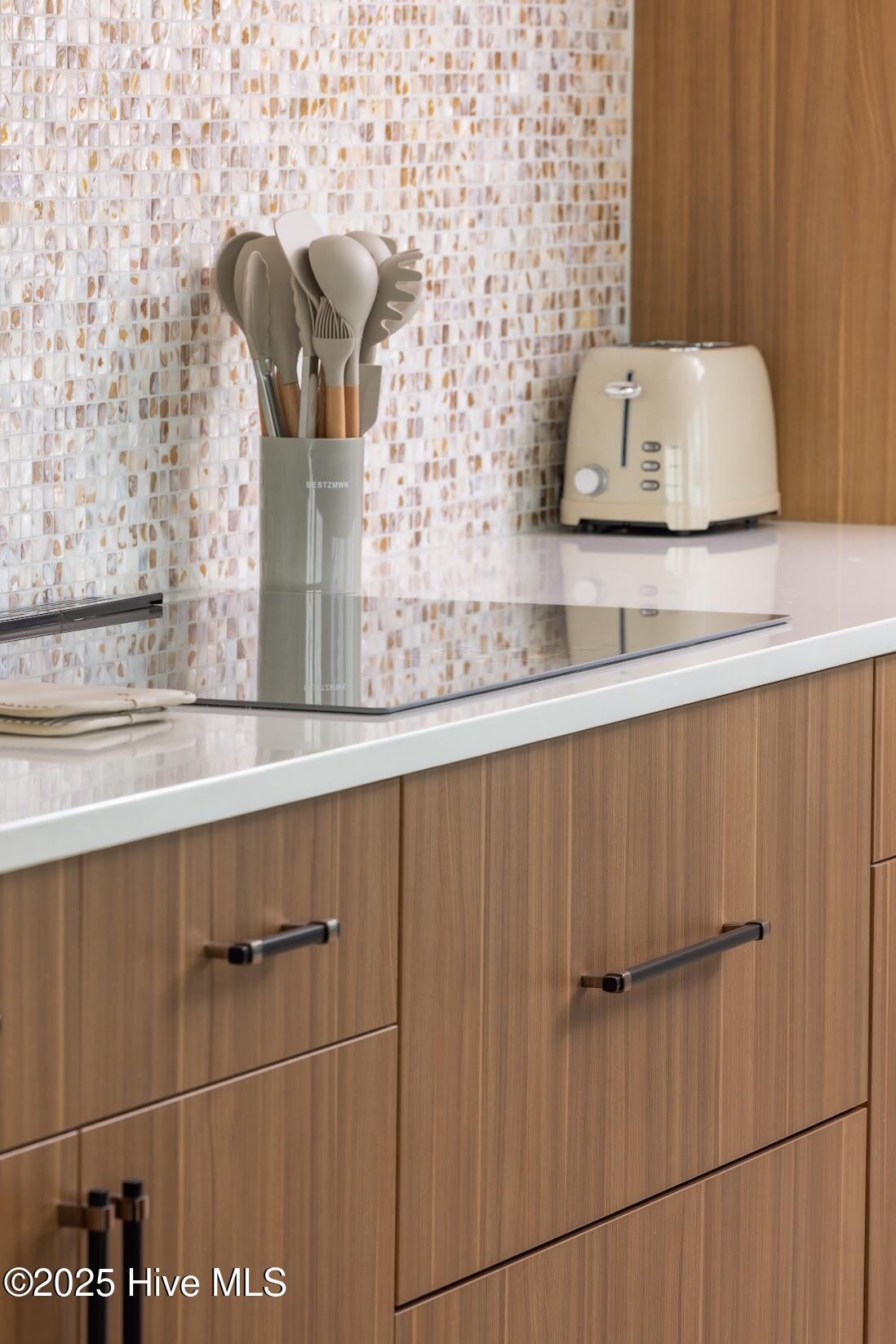 1800 Canal Drive, 401