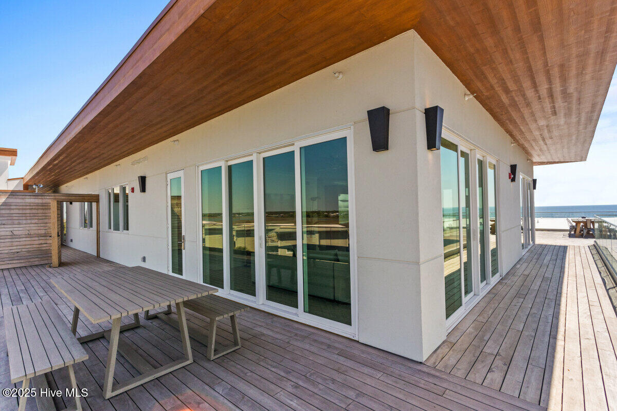 1800 Canal Drive, 401