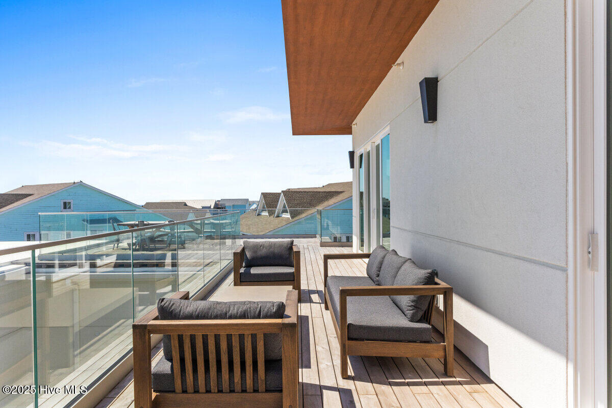 1800 Canal Drive, 401